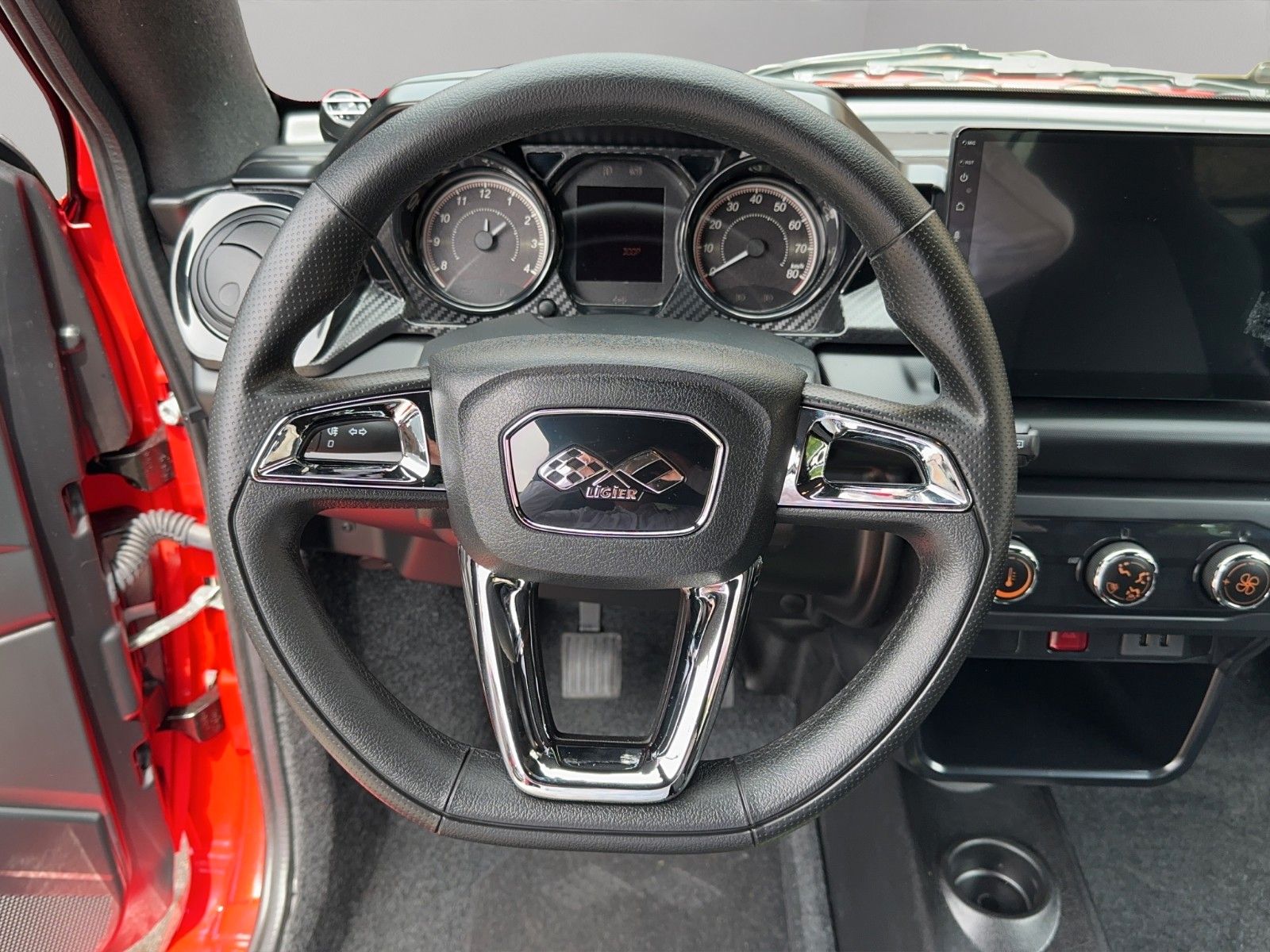 Fahrzeugabbildung Ligier JS 50 C Sport Pack DCI CarPlay