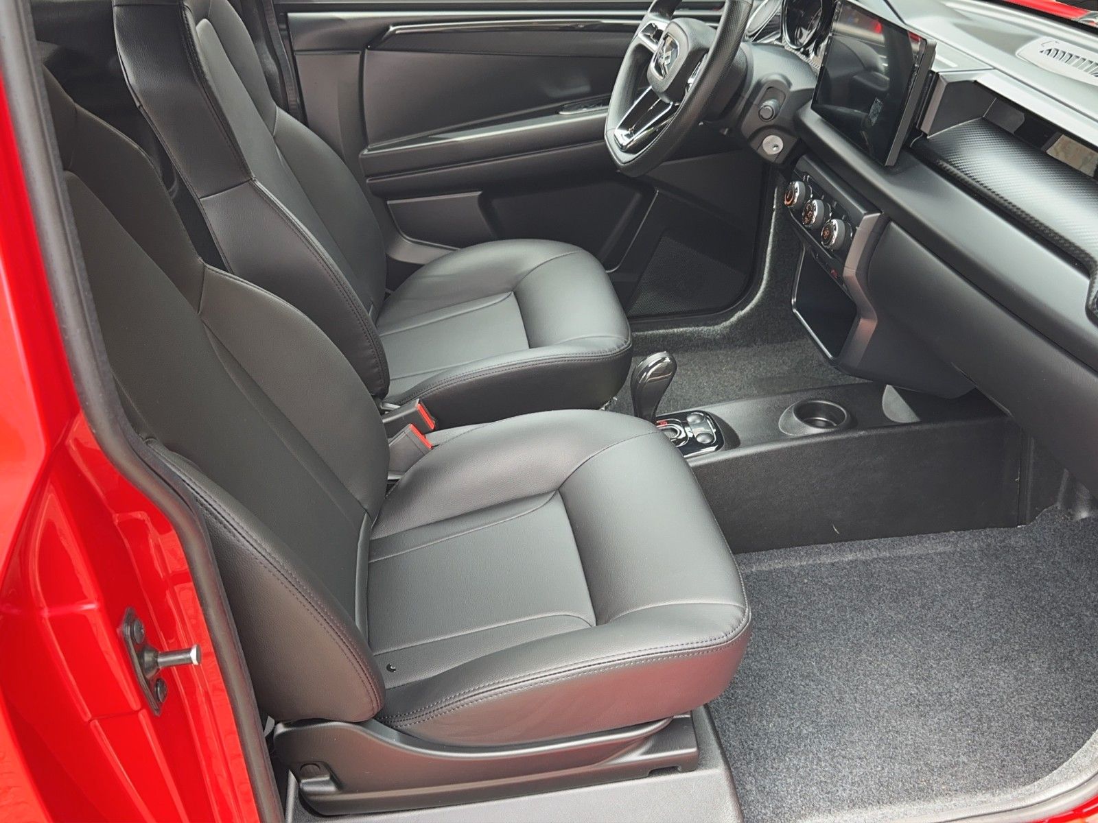 Fahrzeugabbildung Ligier JS 50 C Sport Pack DCI CarPlay