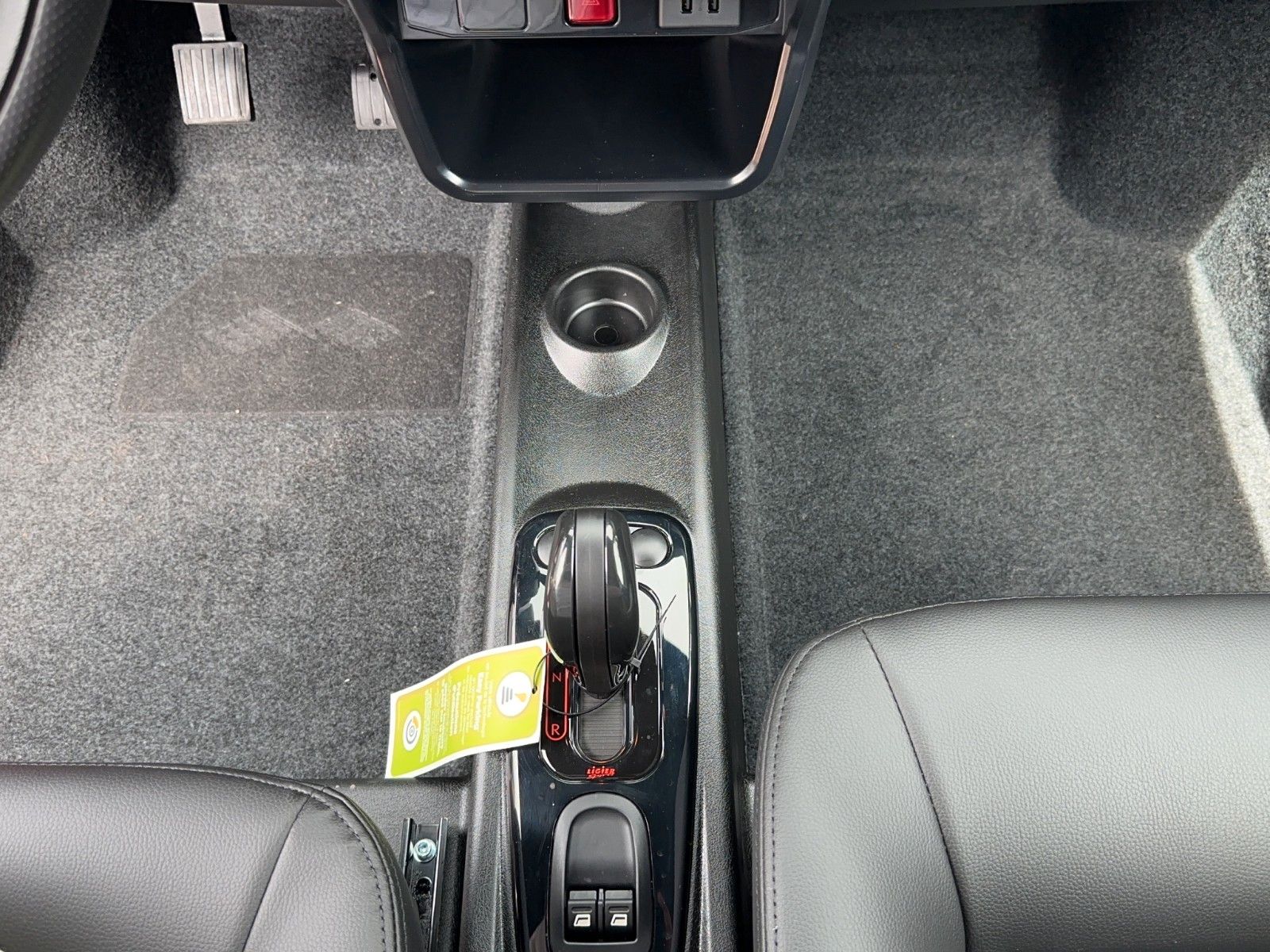 Fahrzeugabbildung Ligier JS 50 C Sport Pack DCI CarPlay