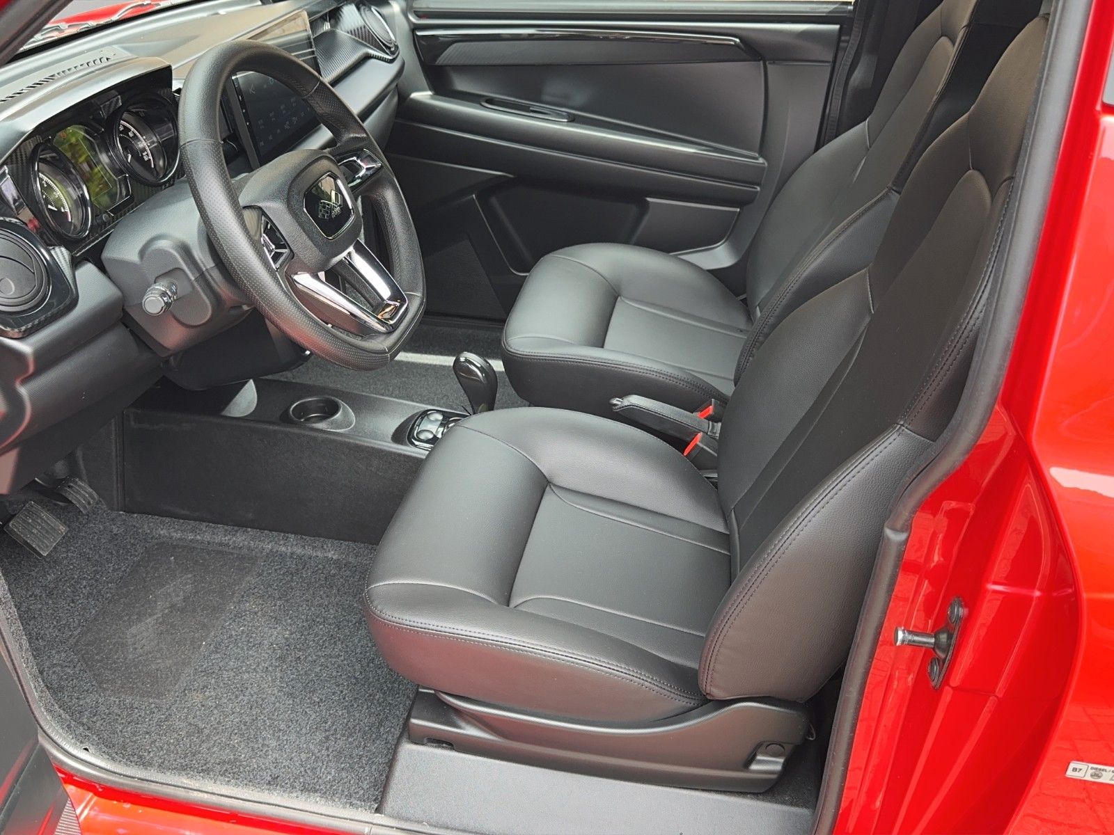 Fahrzeugabbildung Ligier JS 50 C Sport Pack DCI CarPlay