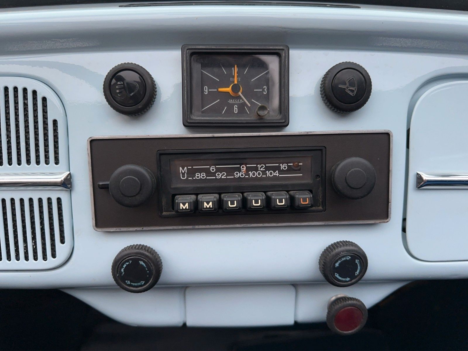 Fahrzeugabbildung Volkswagen Käfer 1500 Cabrio