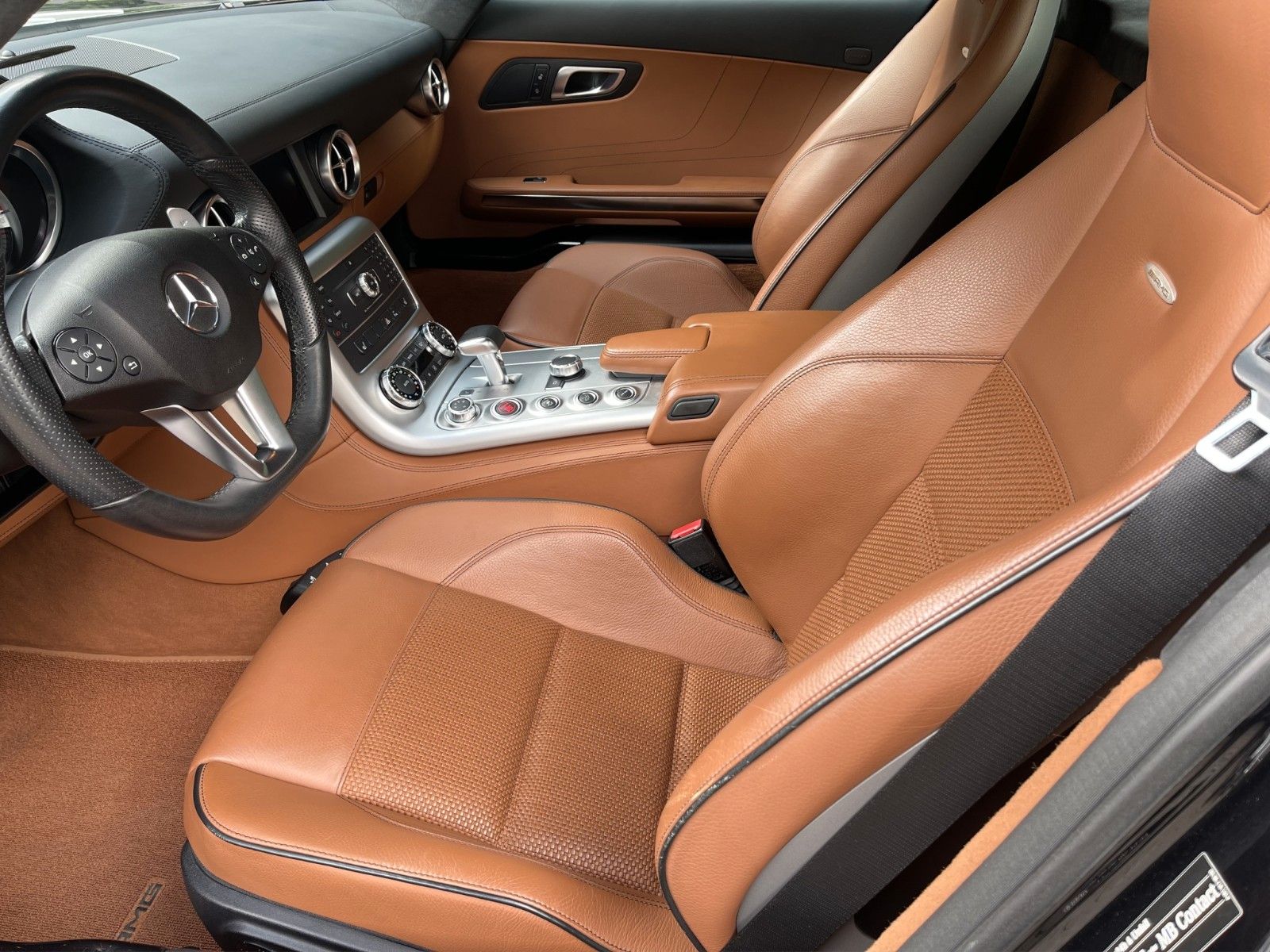 Fahrzeugabbildung Mercedes-Benz SLS AMG Coupe *Keramikbremsanlage*