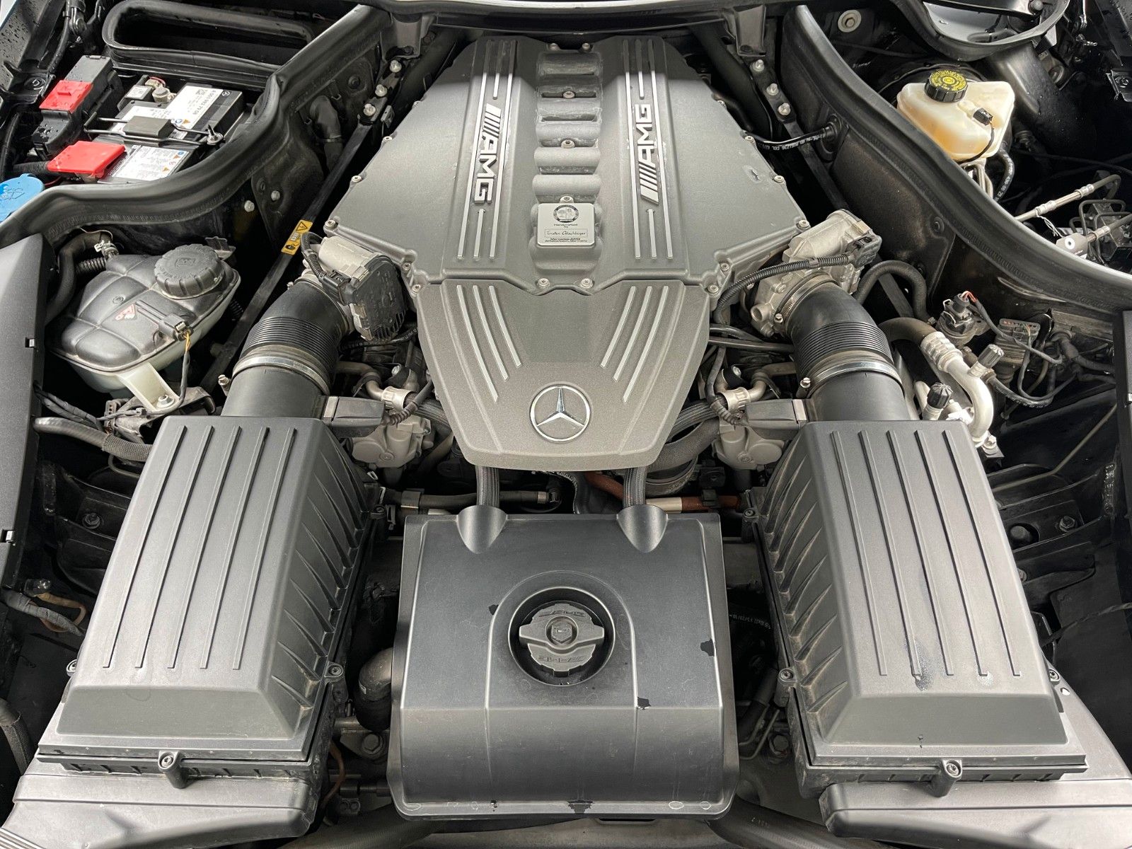 Fahrzeugabbildung Mercedes-Benz SLS AMG Coupe *Keramikbremsanlage*