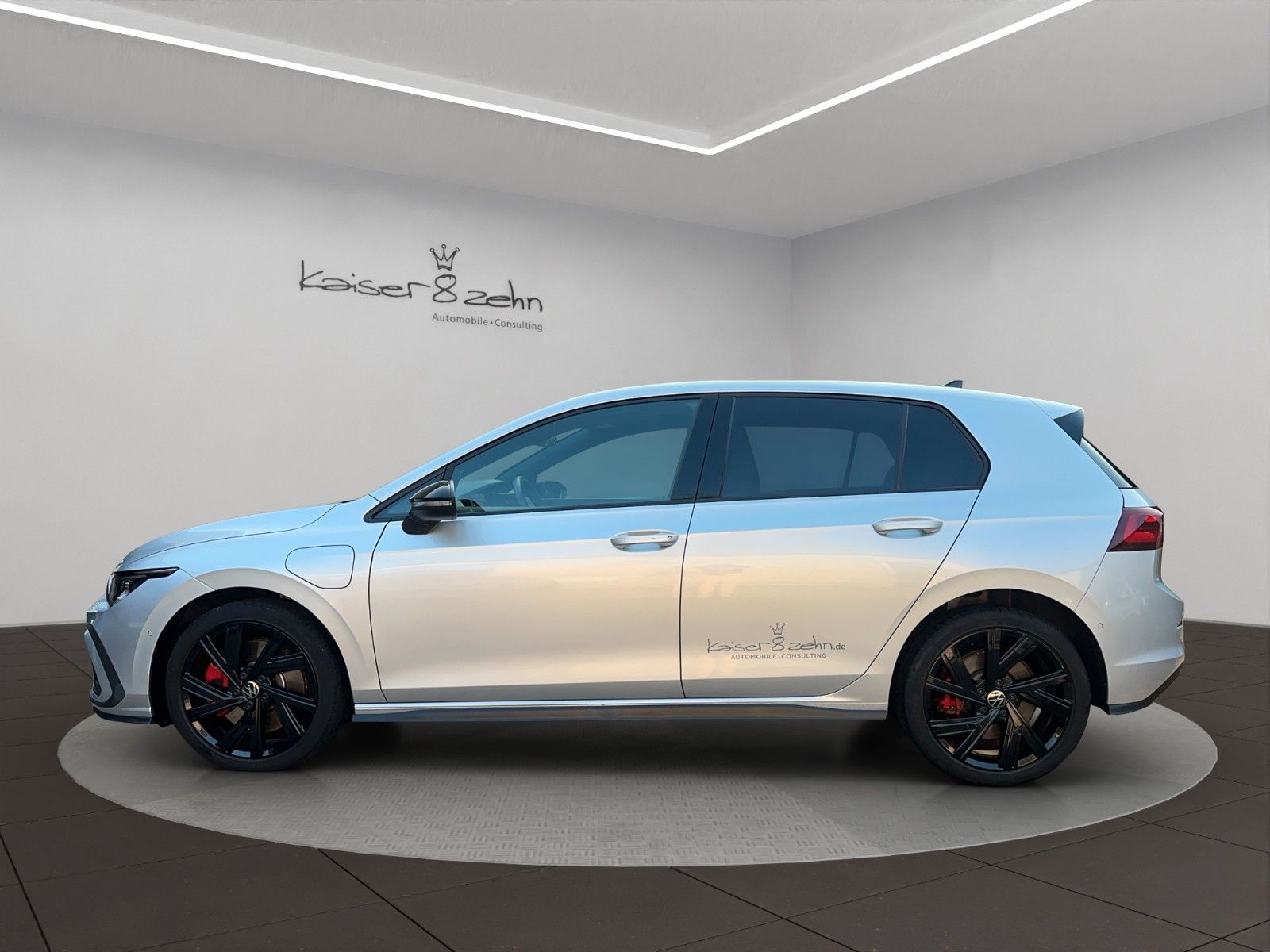 Fahrzeugabbildung Volkswagen Golf VIII 1.4 eHybrid OPF DSG GTE