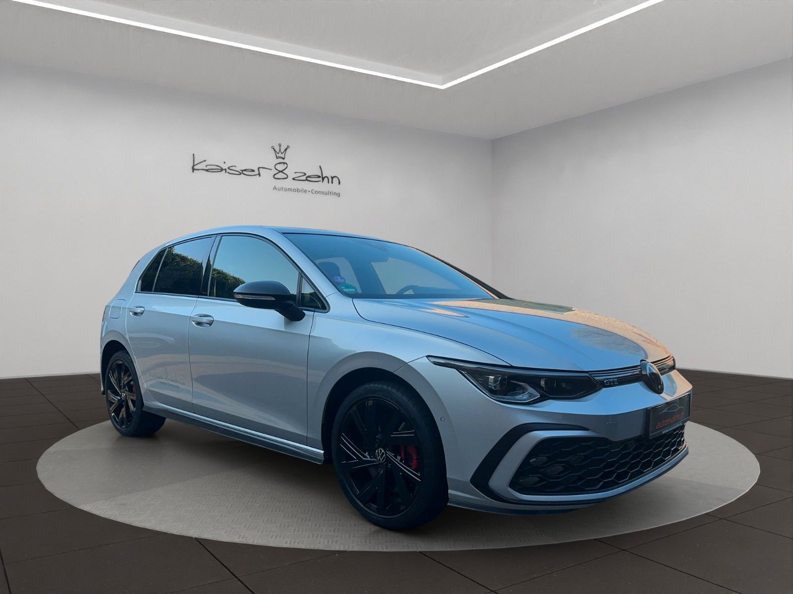 Fahrzeugabbildung Volkswagen Golf VIII 1.4 eHybrid OPF DSG GTE