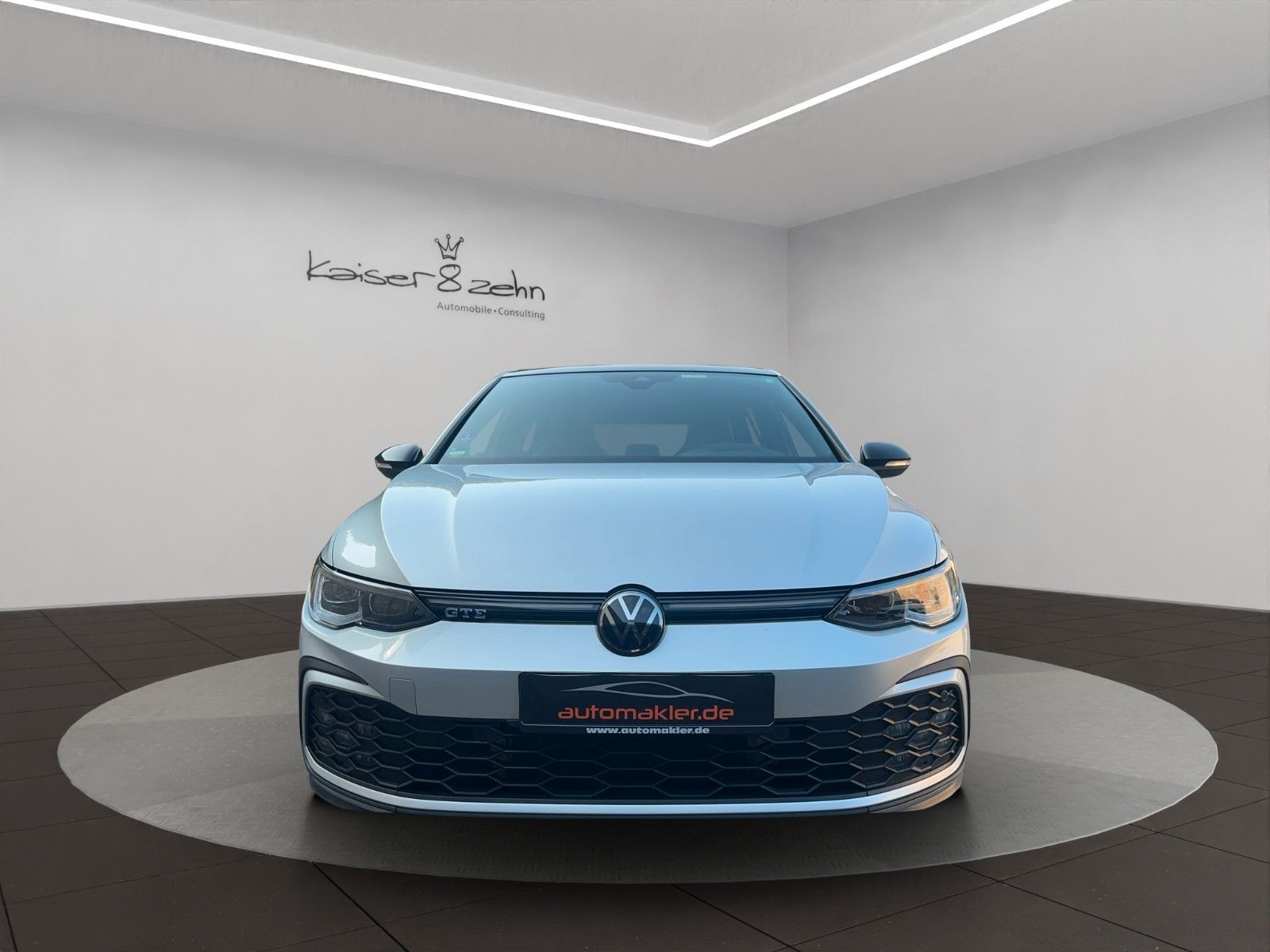 Fahrzeugabbildung Volkswagen Golf VIII 1.4 eHybrid OPF DSG GTE