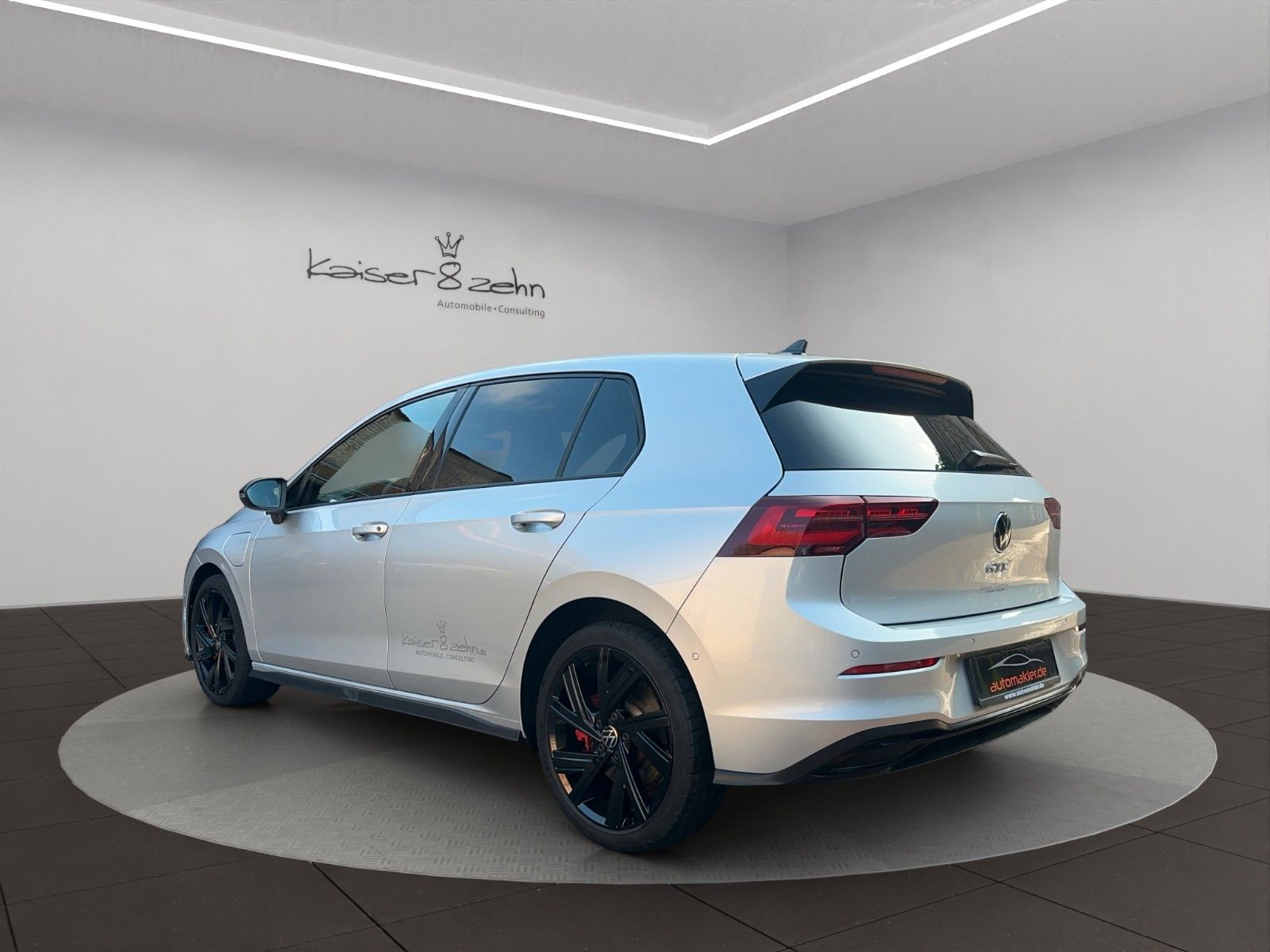 Fahrzeugabbildung Volkswagen Golf VIII 1.4 eHybrid OPF DSG GTE