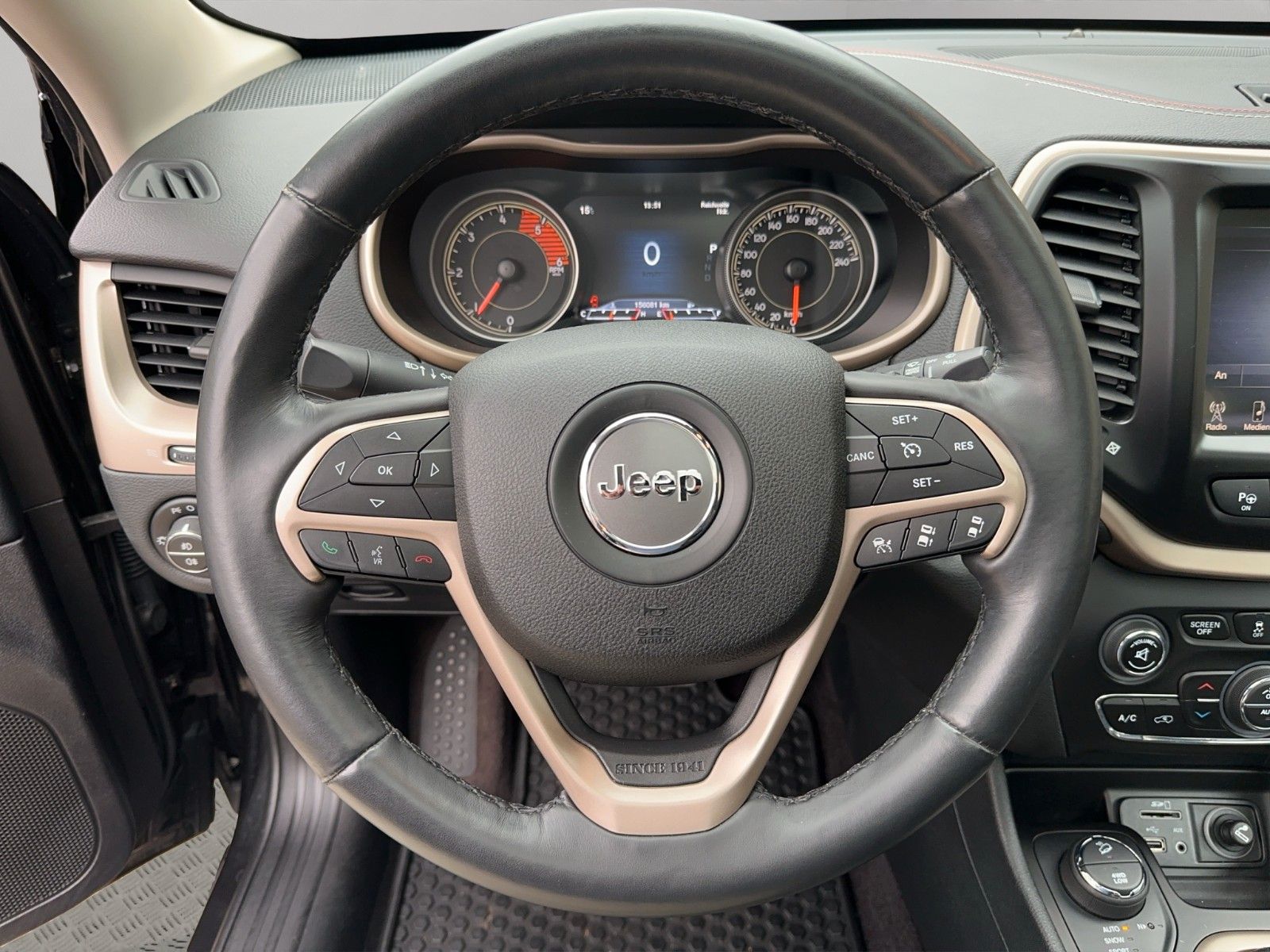 Fahrzeugabbildung Jeep Cherokee 2.2 Multijet Active 75th Anniversary