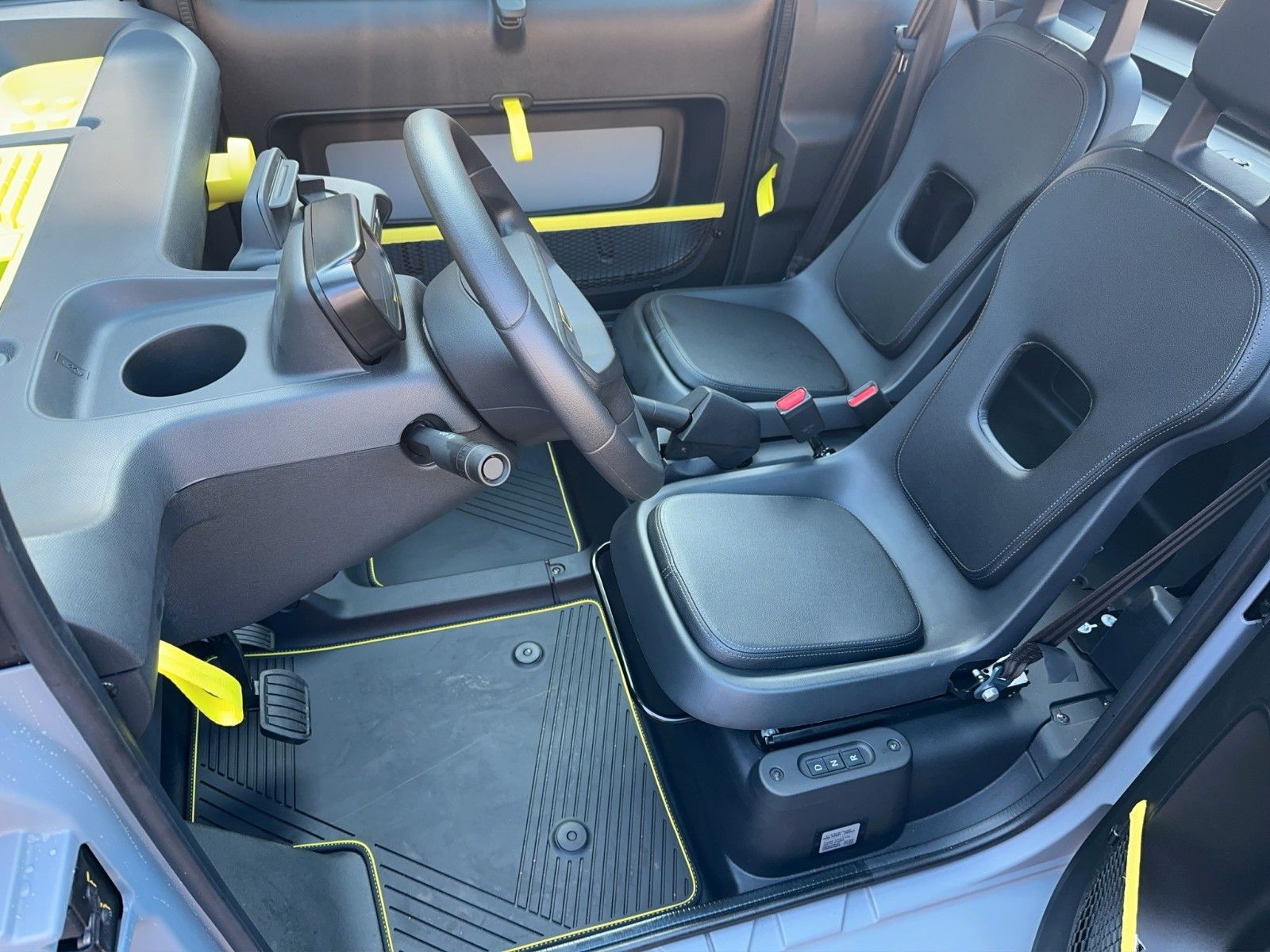 Fahrzeugabbildung Opel Rocks-e Tekno
