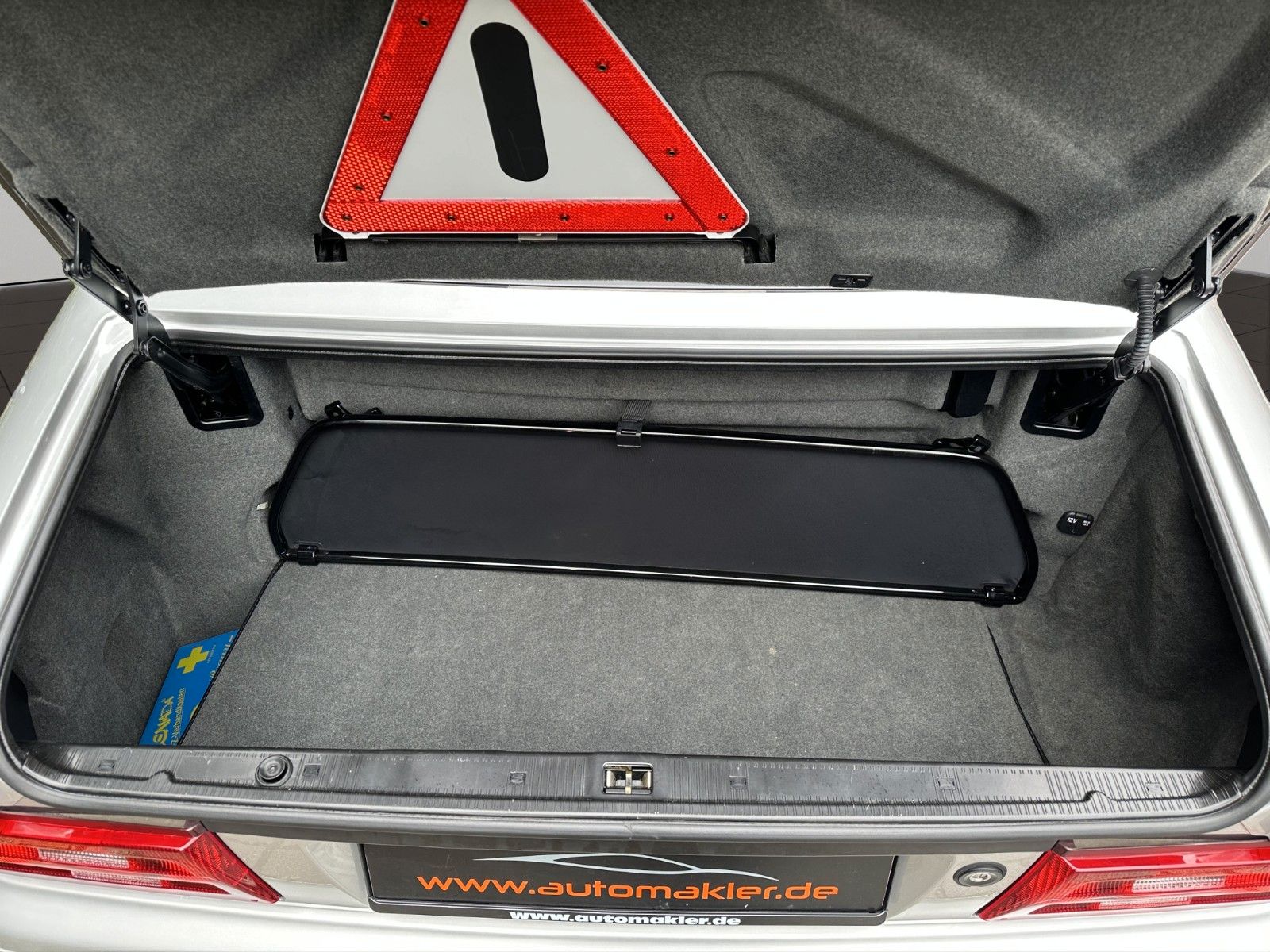 Fahrzeugabbildung Mercedes-Benz SL 320 R129 Classic Data 2+