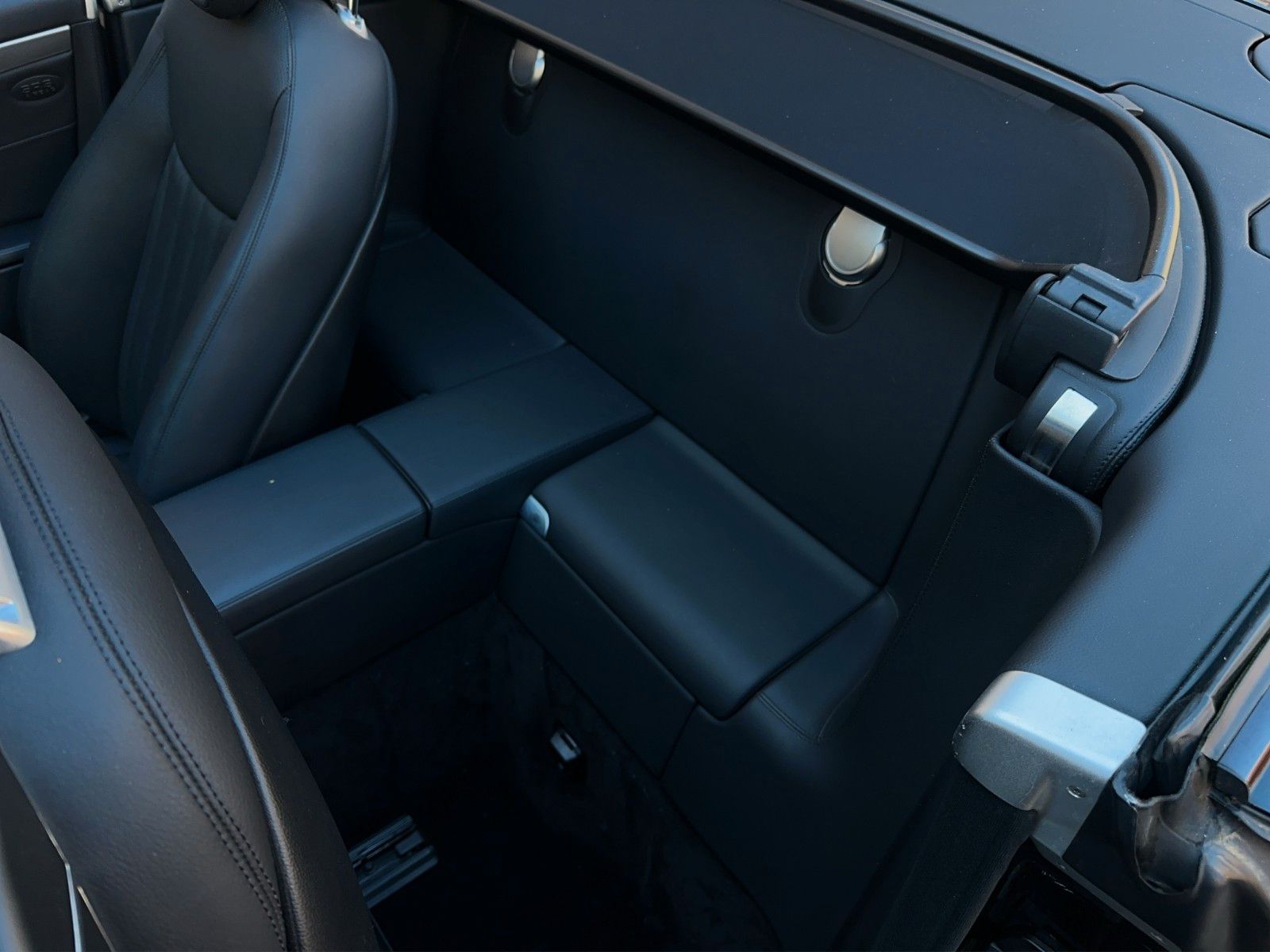 Fahrzeugabbildung Mercedes-Benz SL 350 R230