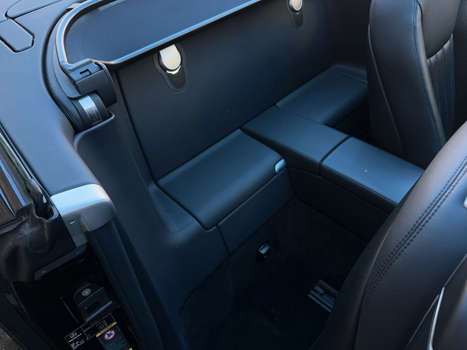Fahrzeugabbildung Mercedes-Benz SL 350 R230