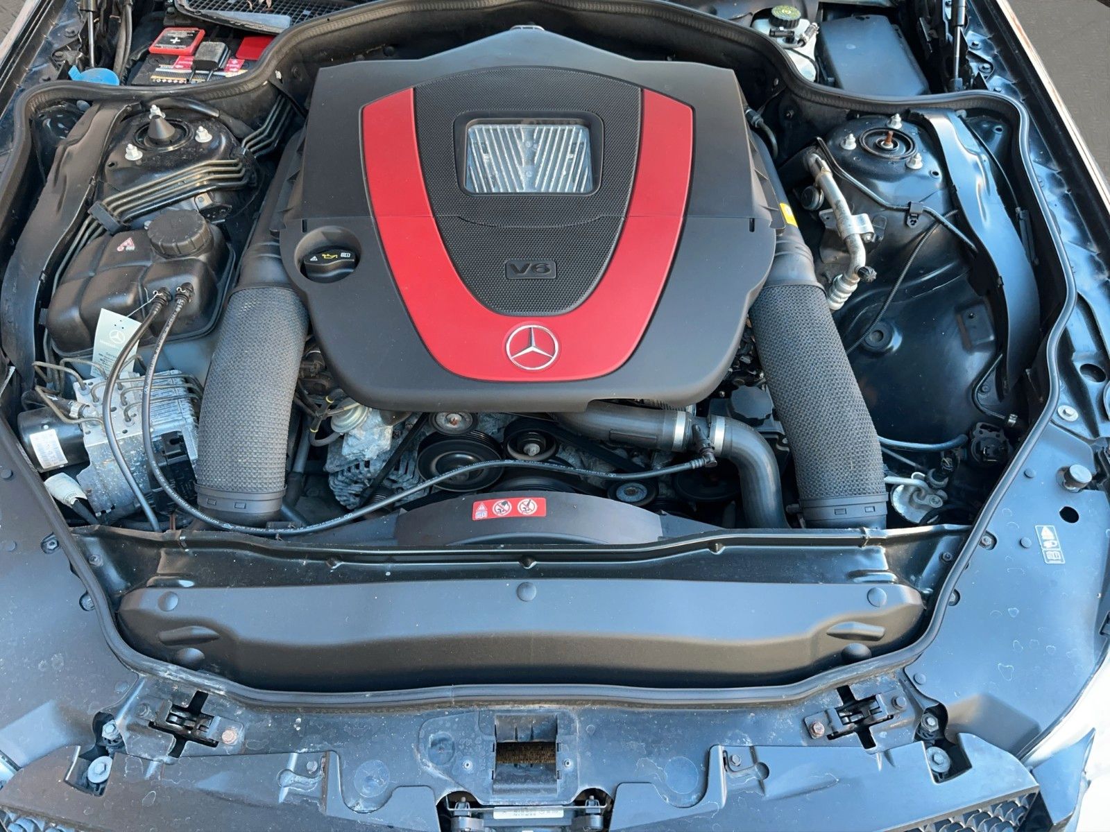 Fahrzeugabbildung Mercedes-Benz SL 350 R230