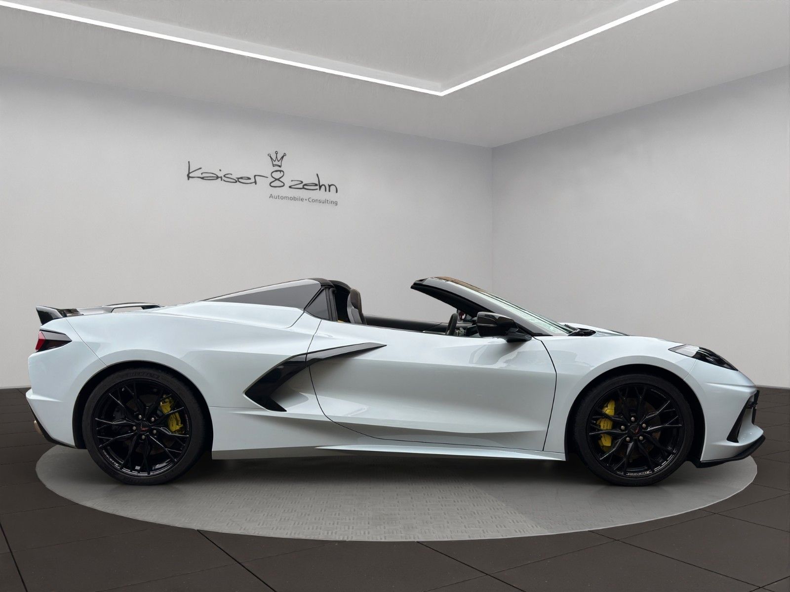 Fahrzeugabbildung Corvette C8 Stingray Cabriolet Z51 3LT neuwertig