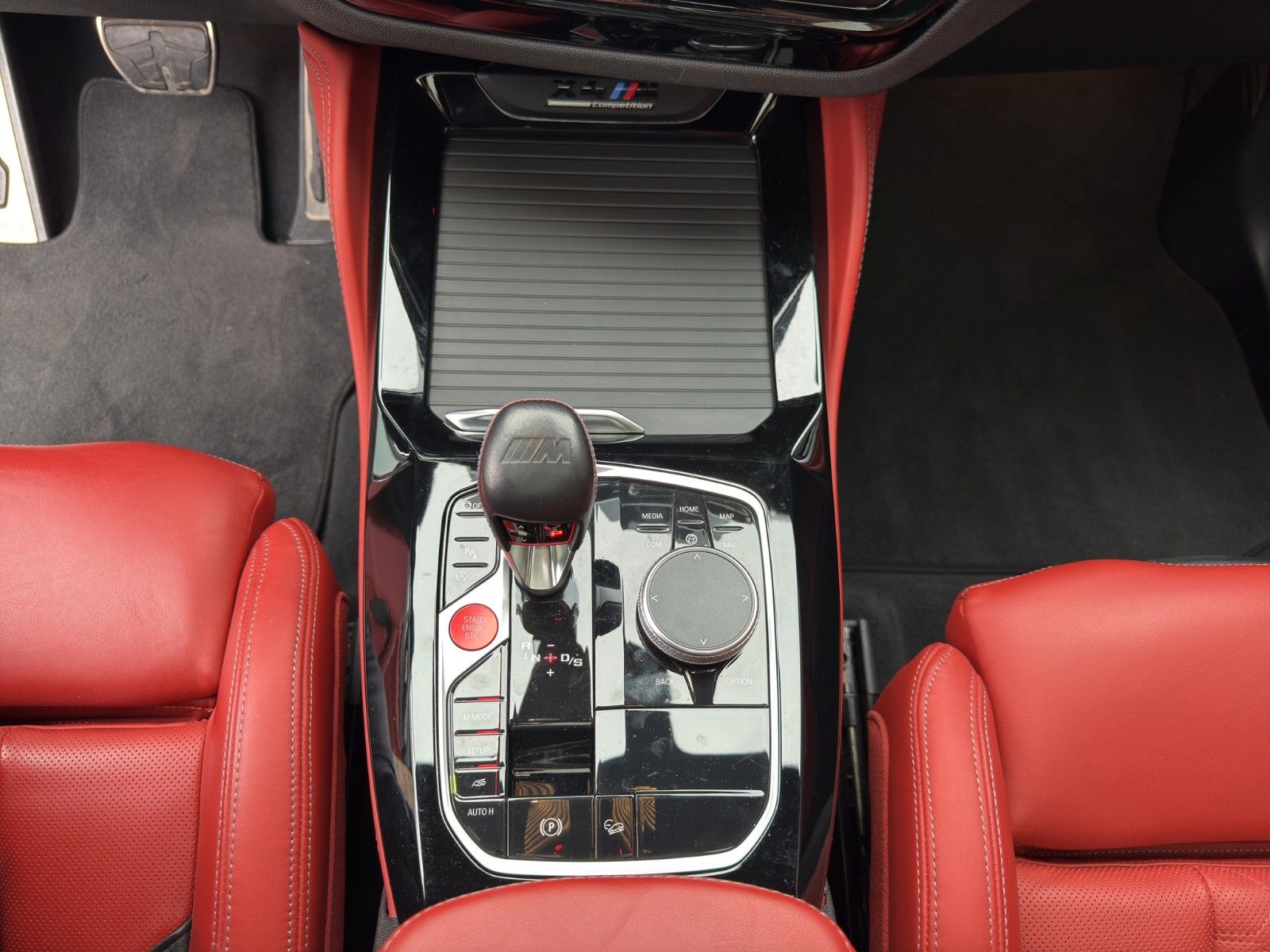 Fahrzeugabbildung BMW X4 M Baureihe X4 M Competition neuwertig