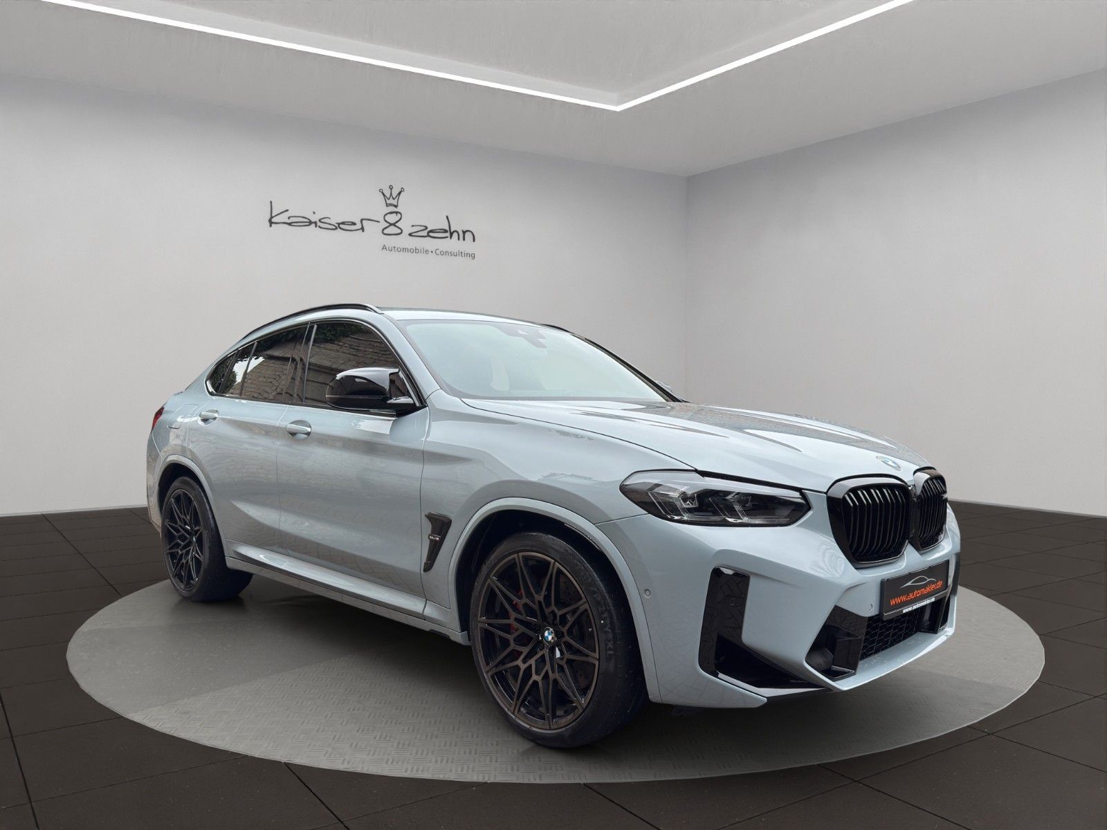 Fahrzeugabbildung BMW X4 M Baureihe X4 M Competition neuwertig