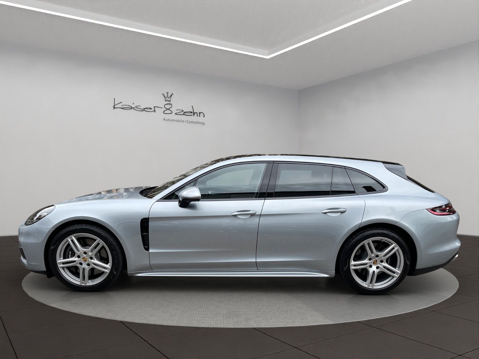 Fahrzeugabbildung Porsche Panamera Sport Turismo 4 *Panorama**SportDesign*