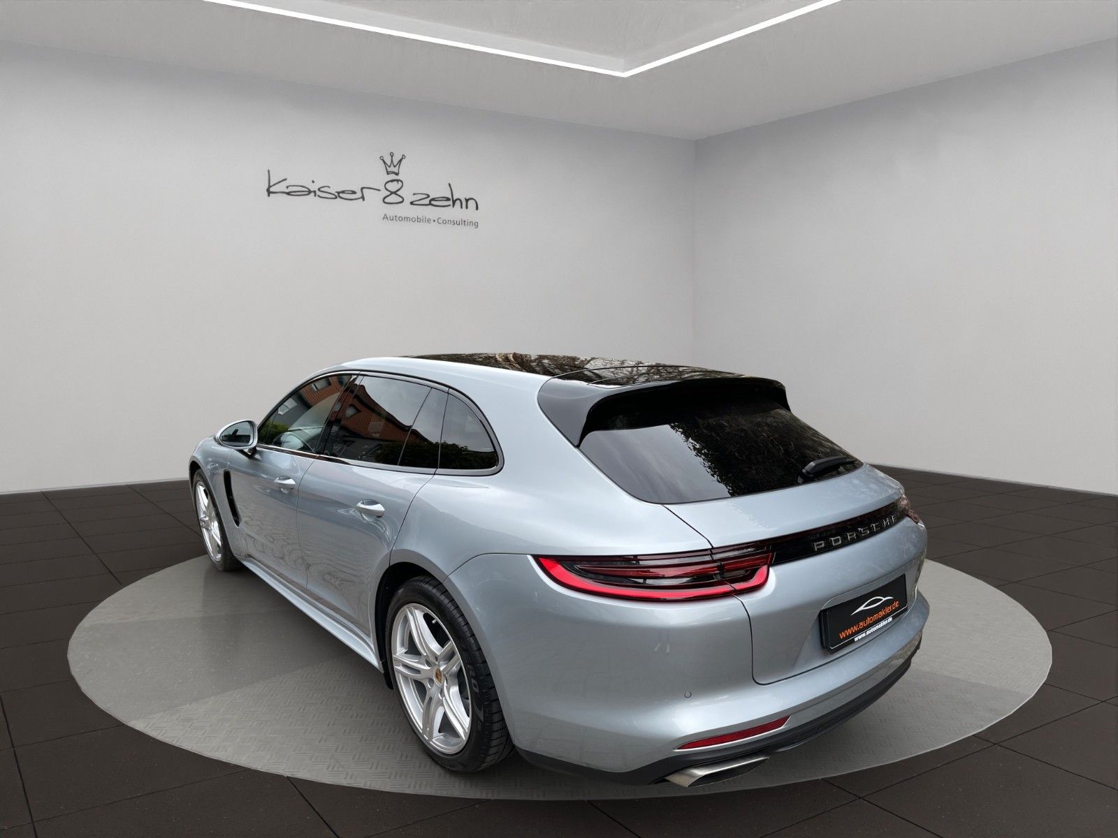 Fahrzeugabbildung Porsche Panamera Sport Turismo 4 *Panorama**SportDesign*