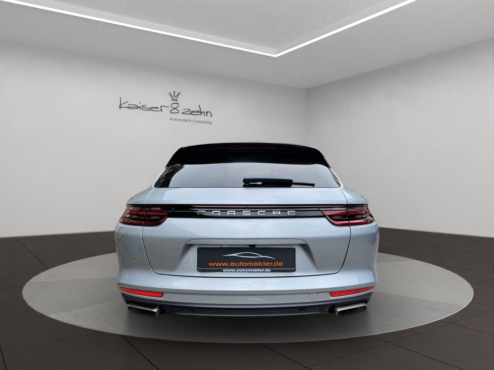 Fahrzeugabbildung Porsche Panamera Sport Turismo 4 *Panorama**SportDesign*