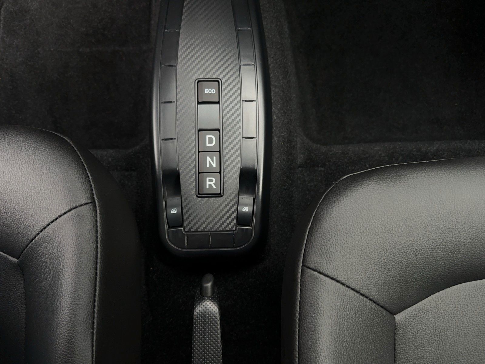 Fahrzeugabbildung Ligier Myli R.Ebel X *Carplay*