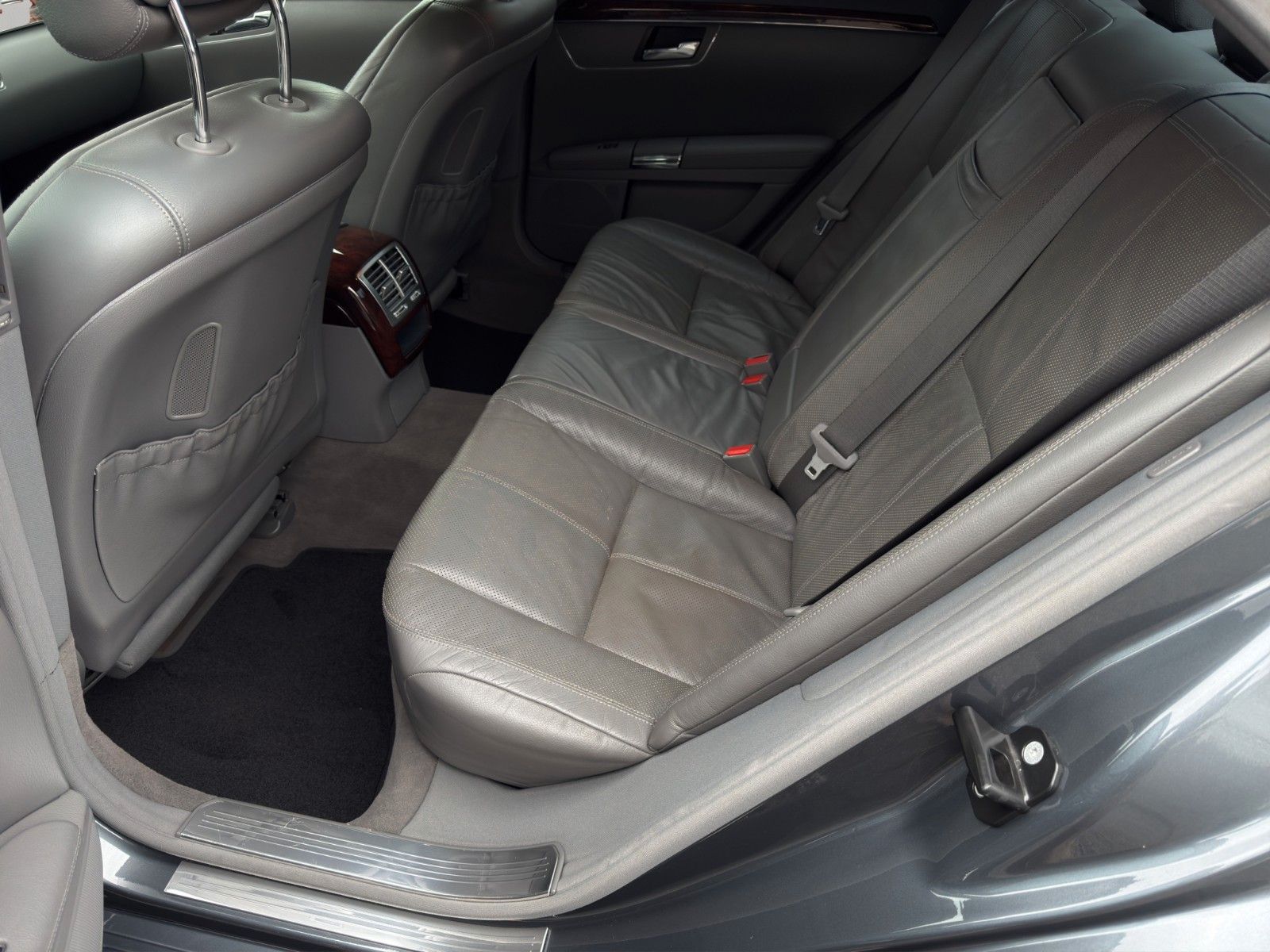 Fahrzeugabbildung Mercedes-Benz S 350