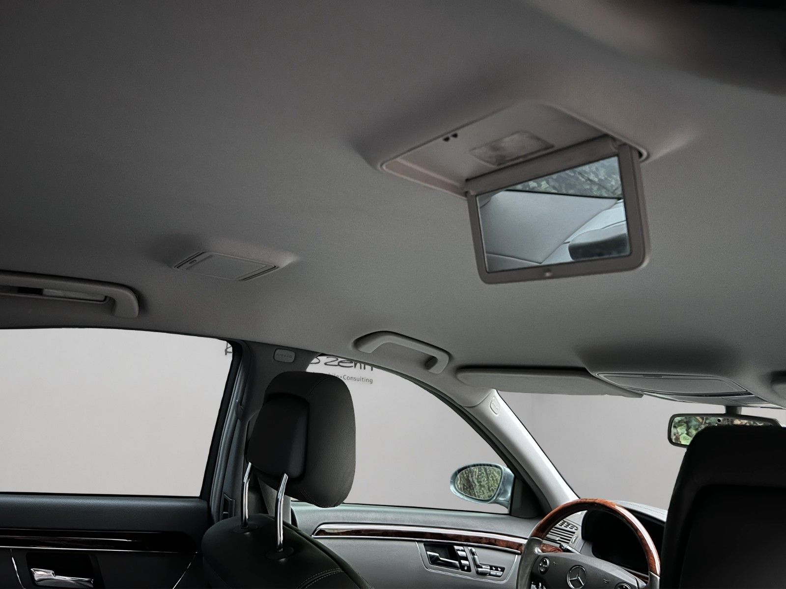 Fahrzeugabbildung Mercedes-Benz S 350