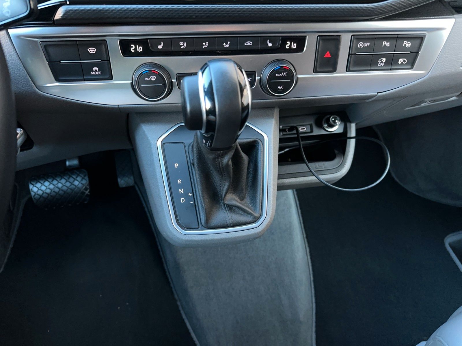 Fahrzeugabbildung Volkswagen T6.1 California California Ocean 4Motion