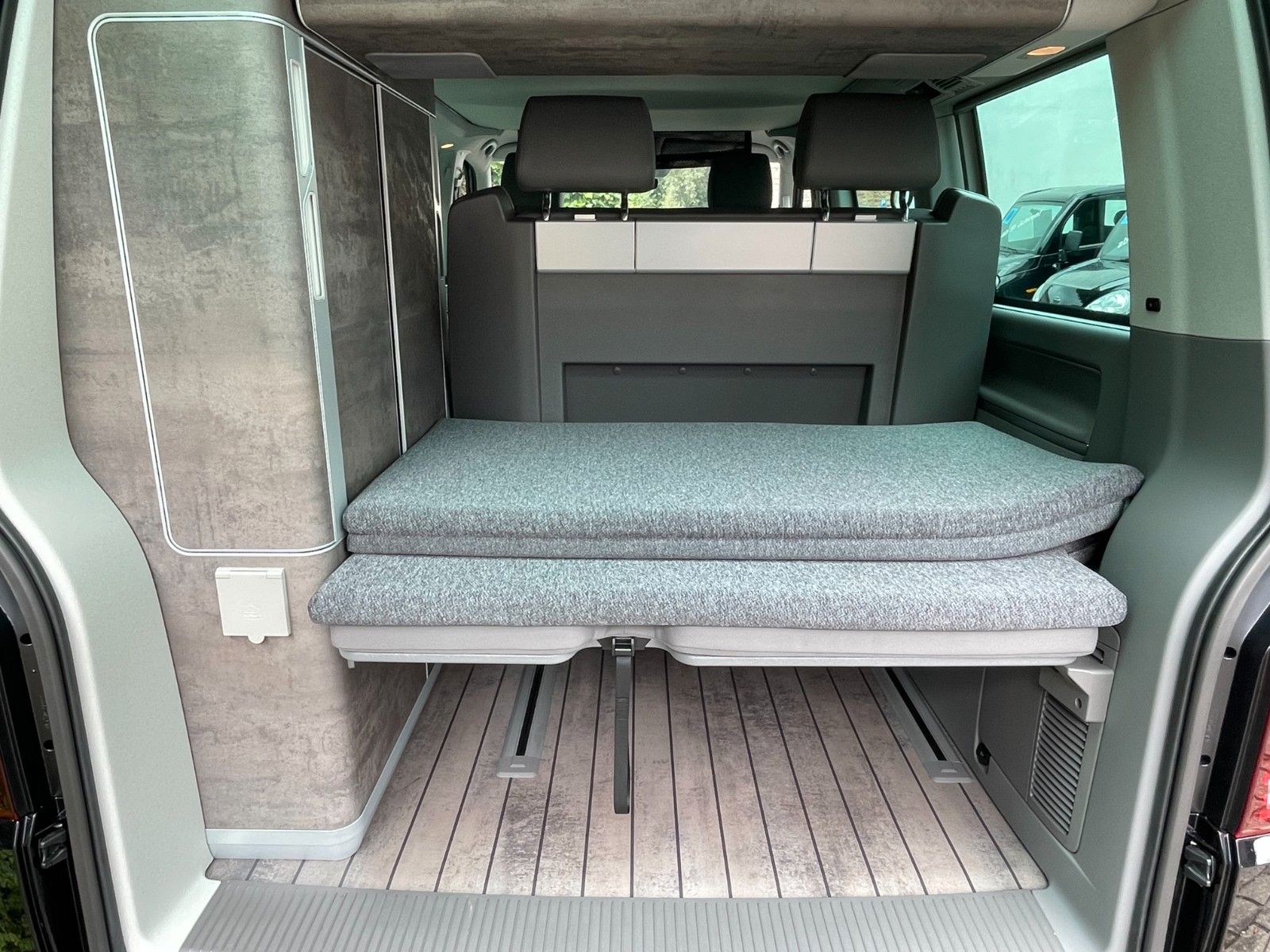 Fahrzeugabbildung Volkswagen T6.1 California California Ocean 4Motion