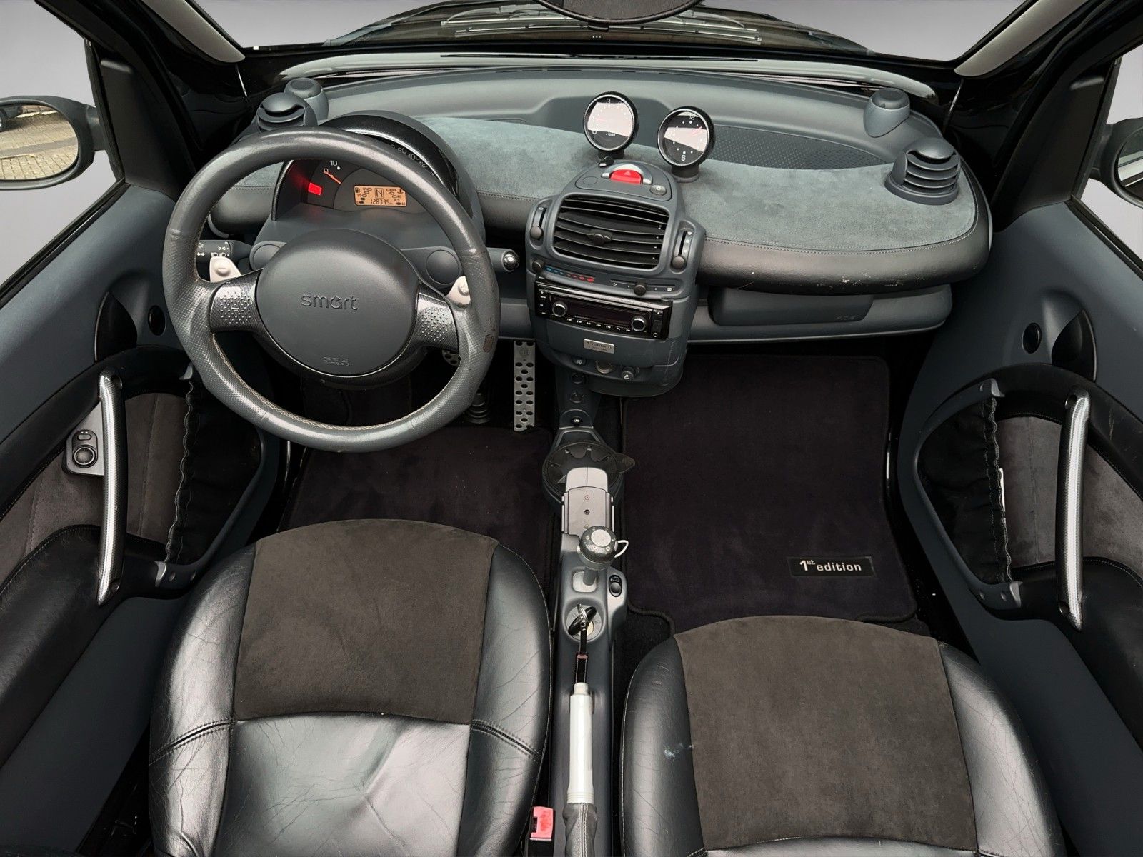 Fahrzeugabbildung Smart ForTwo 450 Cabrio Brabus 1st Edition