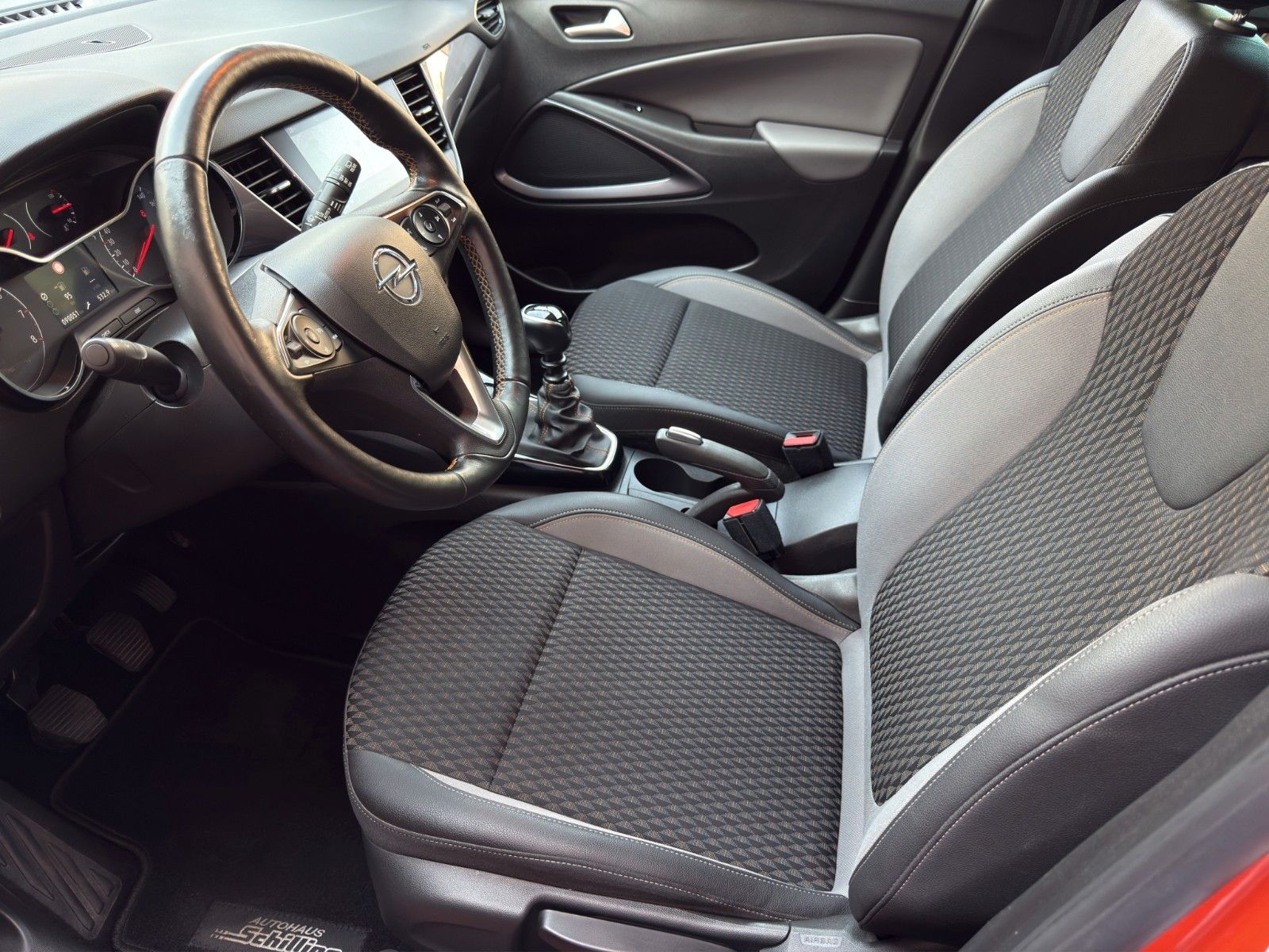 Fahrzeugabbildung Opel Crossland X Innovation *Apple CarPlay*Lenkradhzg