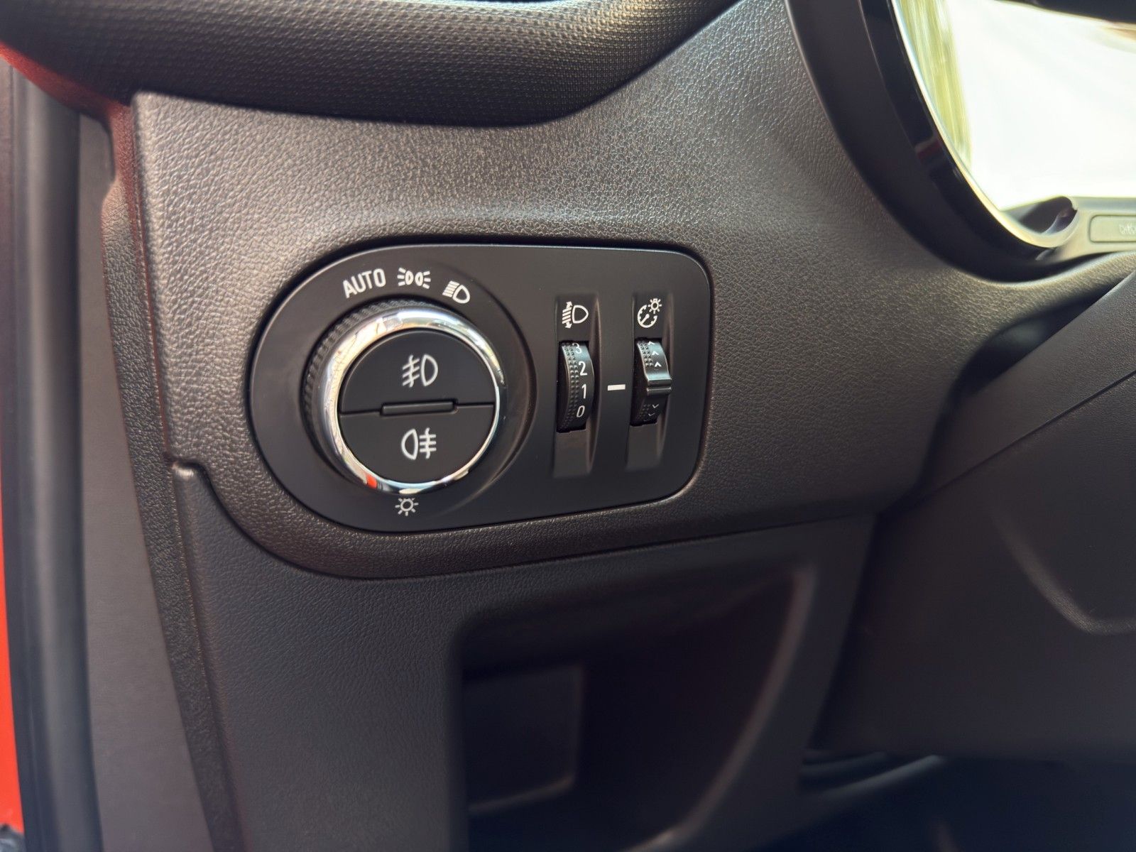 Fahrzeugabbildung Opel Crossland X Innovation *Apple CarPlay*Lenkradhzg