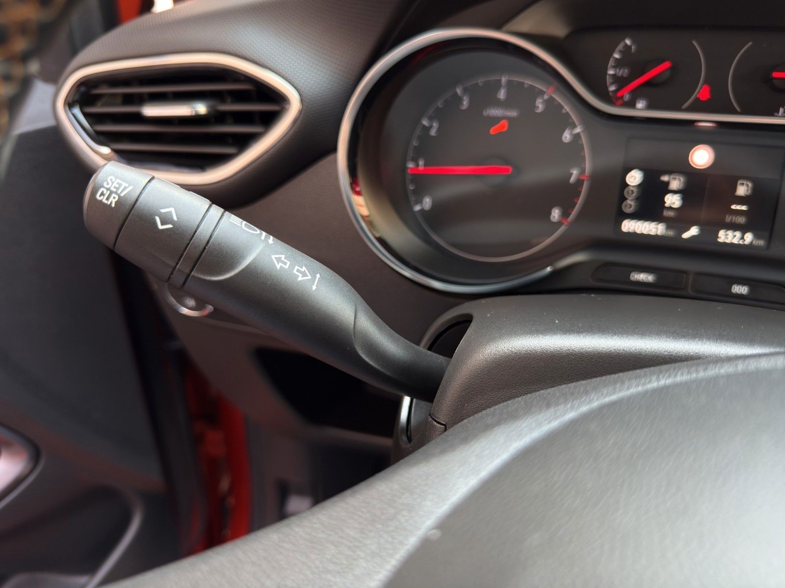 Fahrzeugabbildung Opel Crossland X Innovation *Apple CarPlay*Lenkradhzg
