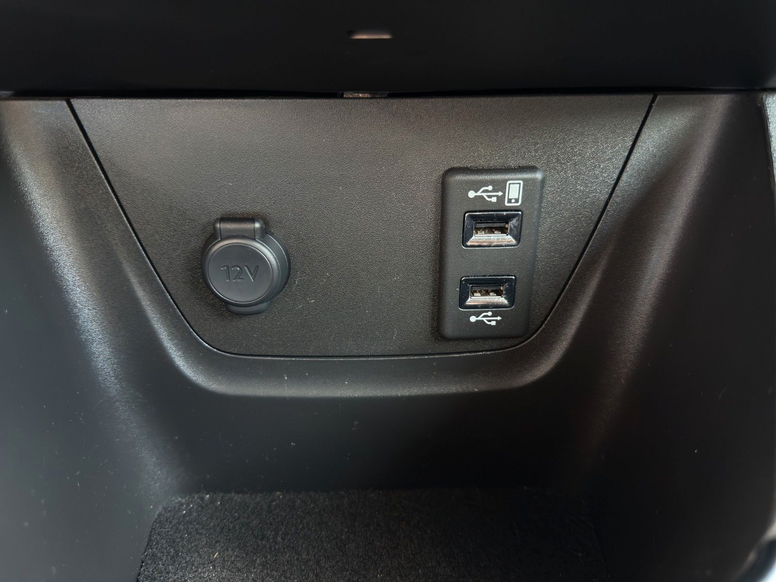 Fahrzeugabbildung Opel Crossland X Innovation *Apple CarPlay*Lenkradhzg