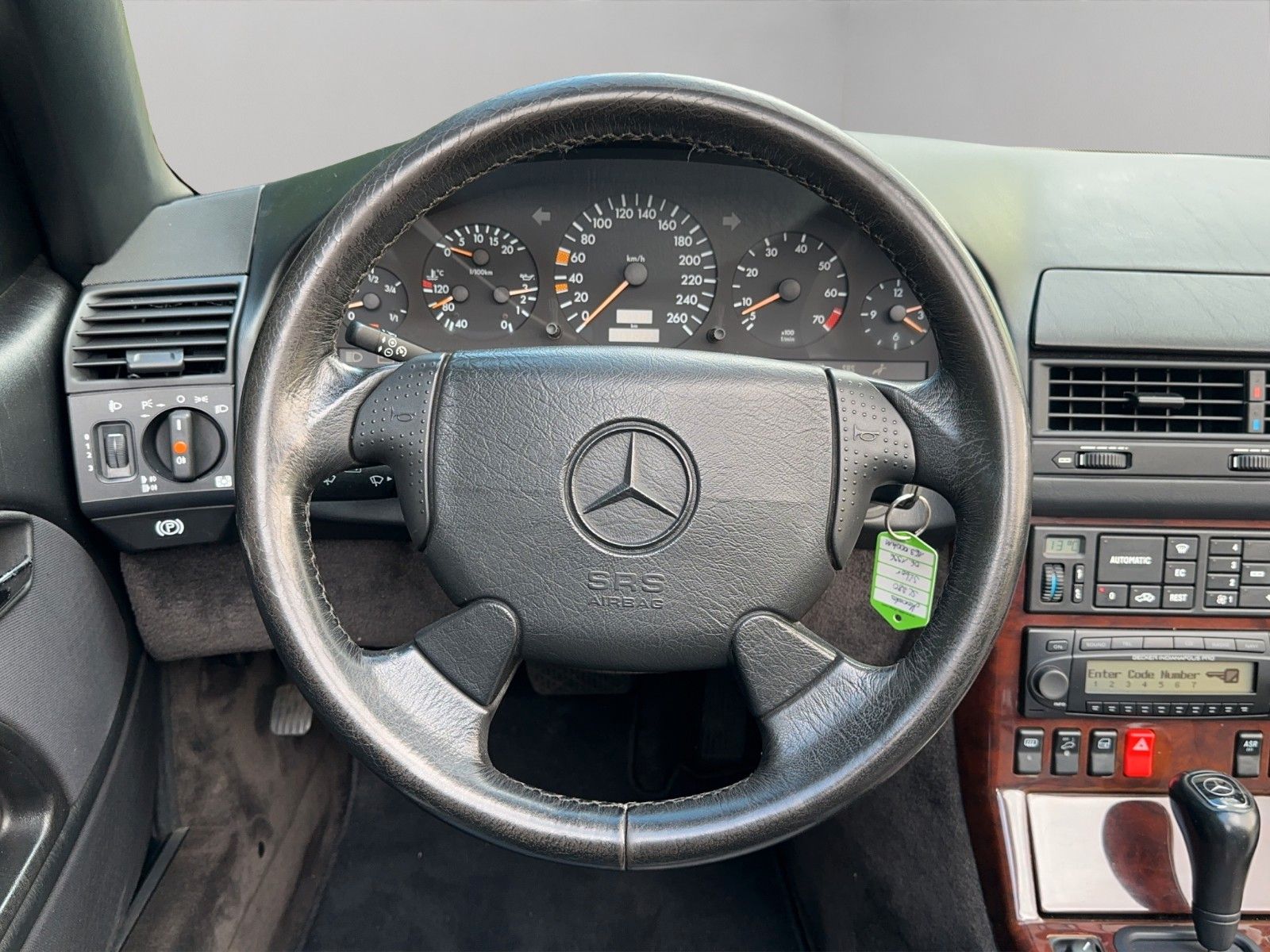 Fahrzeugabbildung Mercedes-Benz SL 280 R129 Classic Data 3+