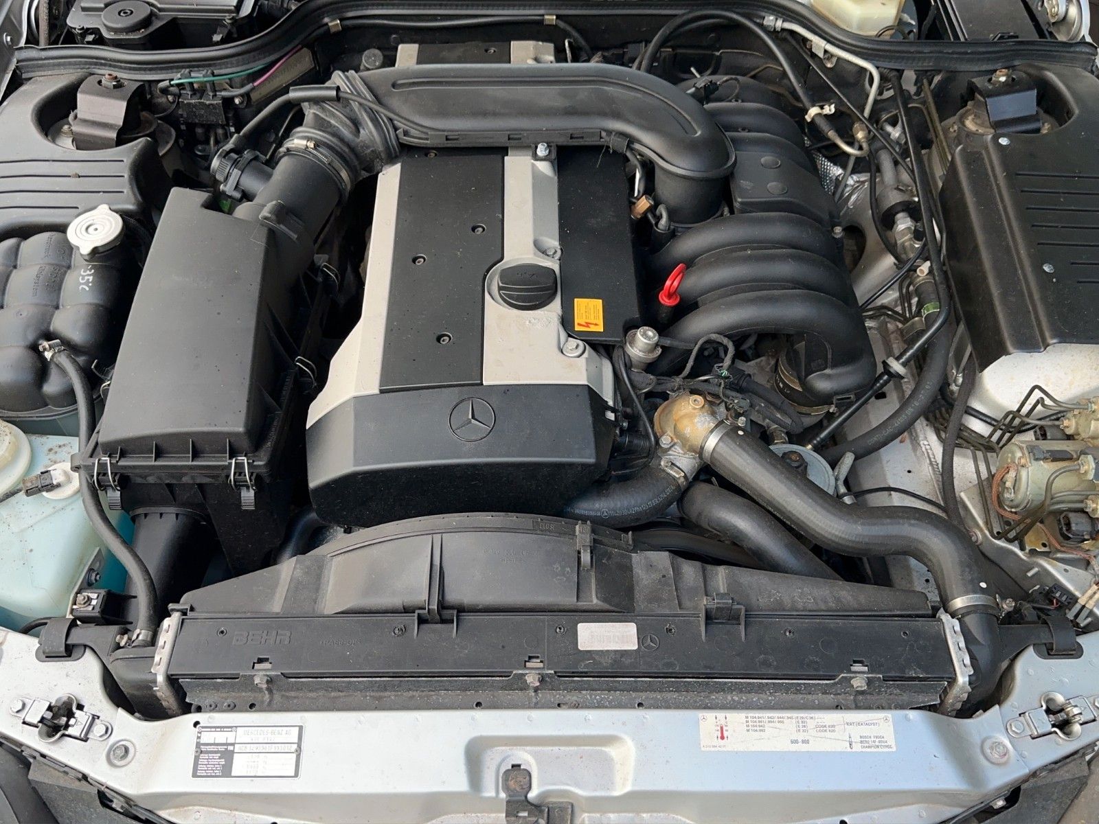 Fahrzeugabbildung Mercedes-Benz SL 280 R129 Classic Data 3+