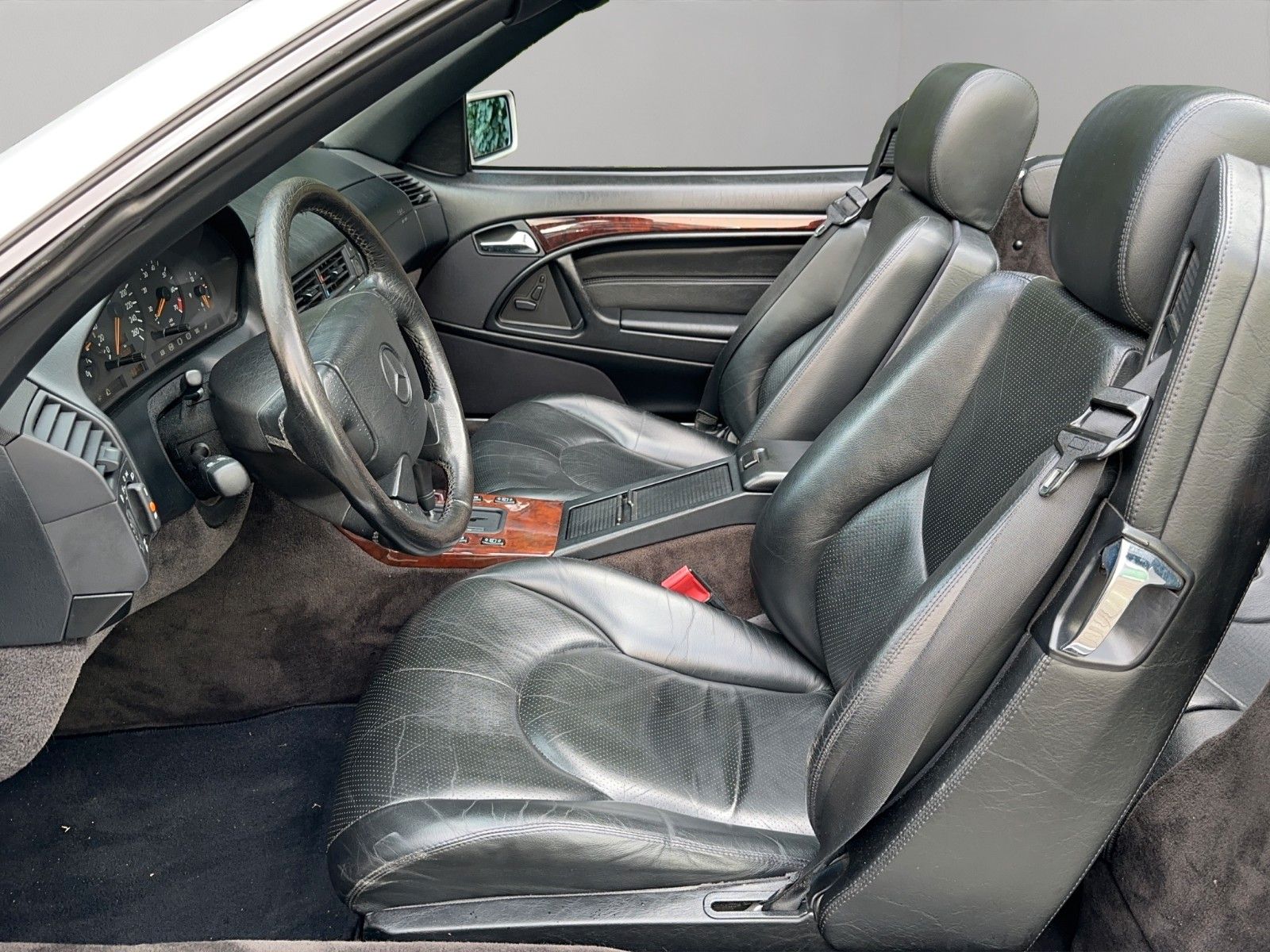 Fahrzeugabbildung Mercedes-Benz SL 280 R129 Classic Data 3+