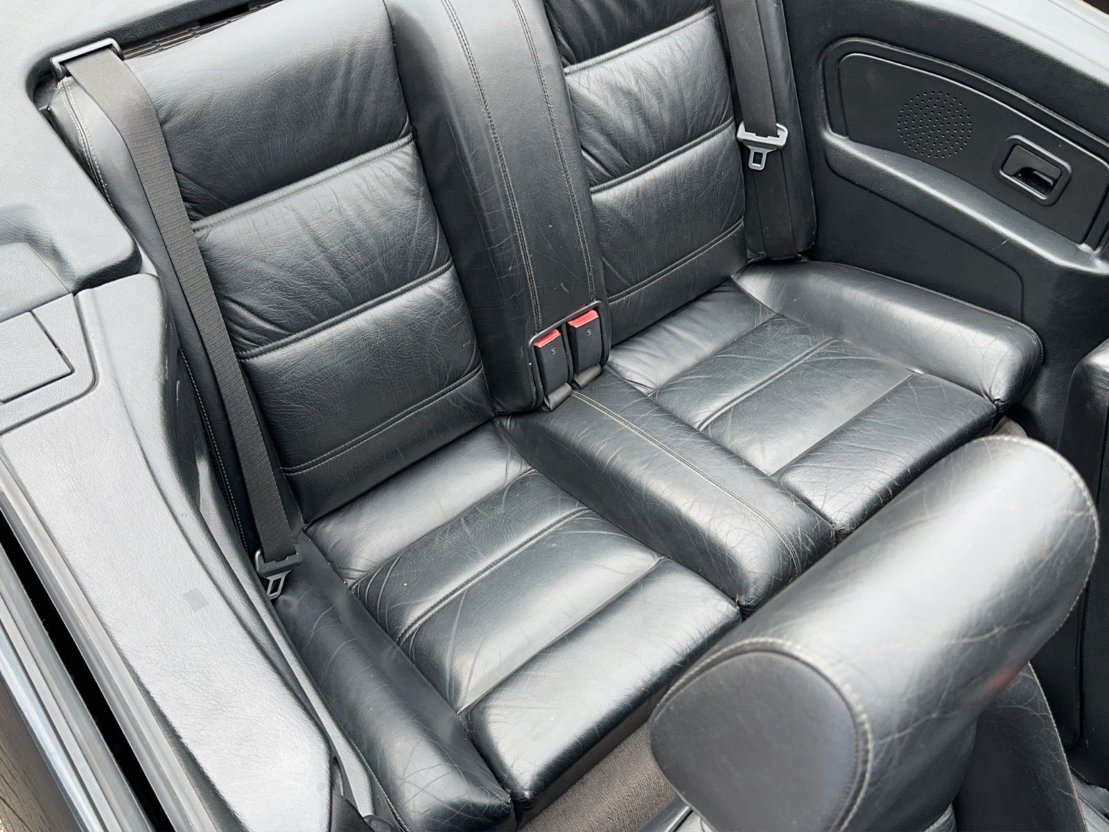 Fahrzeugabbildung BMW 320i Cabriolet  E30 *Classic Data 2-*