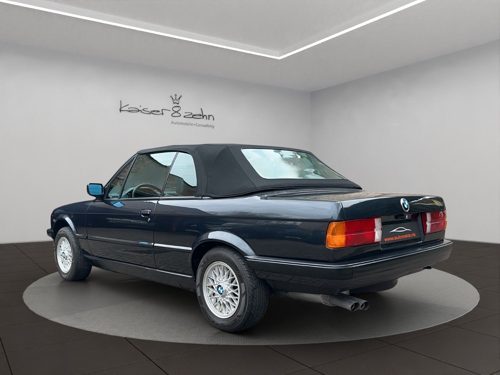 Fahrzeugabbildung BMW 320i Cabriolet  E30 *Classic Data 2-*