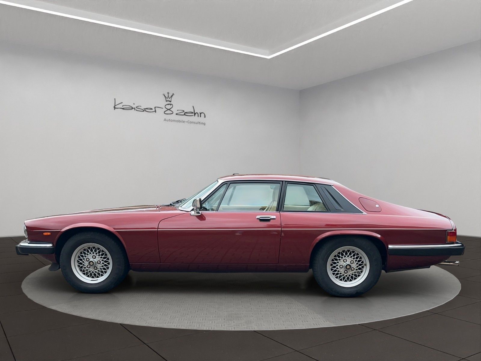 Fahrzeugabbildung Jaguar XJS Coupe V12 Classic Data 2