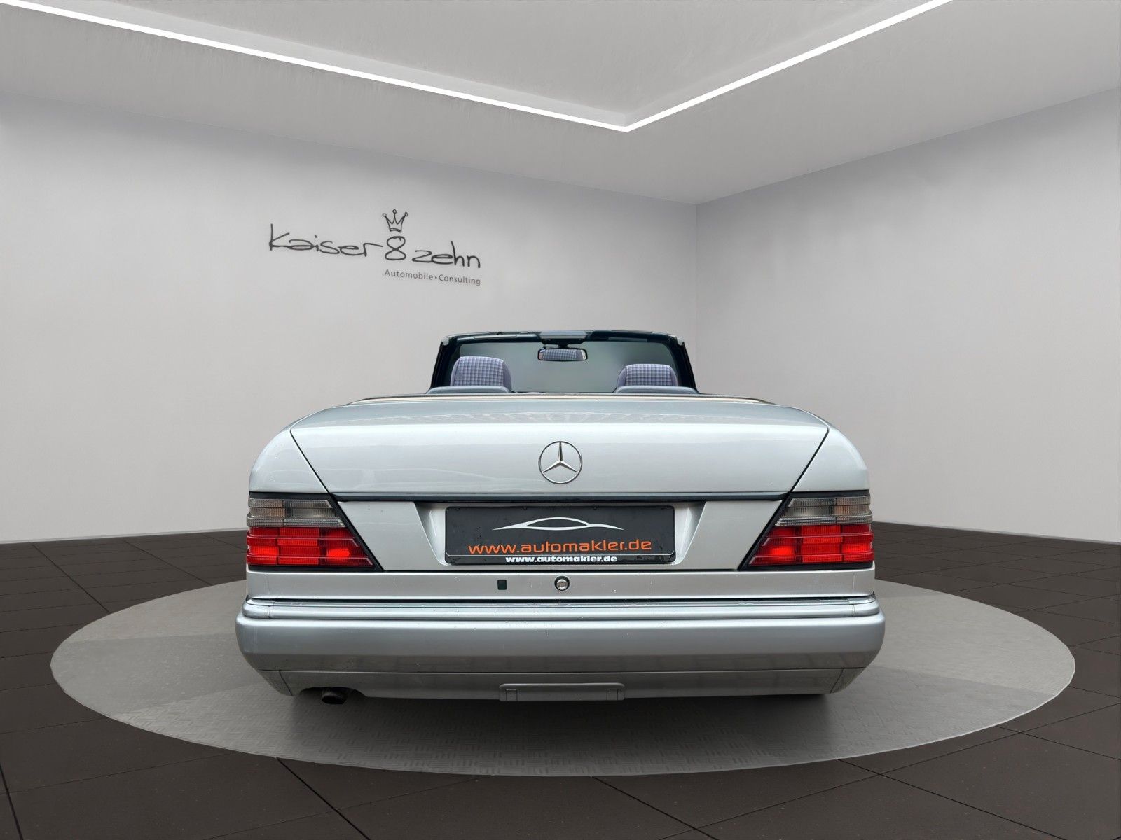Fahrzeugabbildung Mercedes-Benz E 200 Cabrio A124 Classic Data 3+