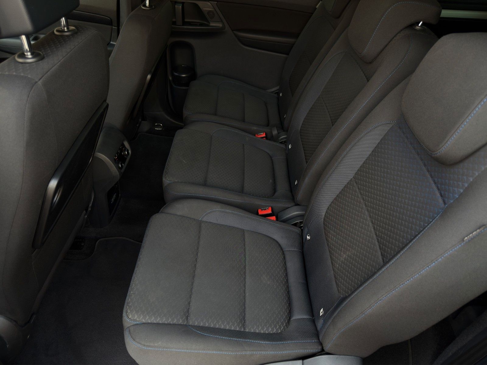 Fahrzeugabbildung Volkswagen Sharan 2.0 TDI Comfortline United *7-Sitzer*