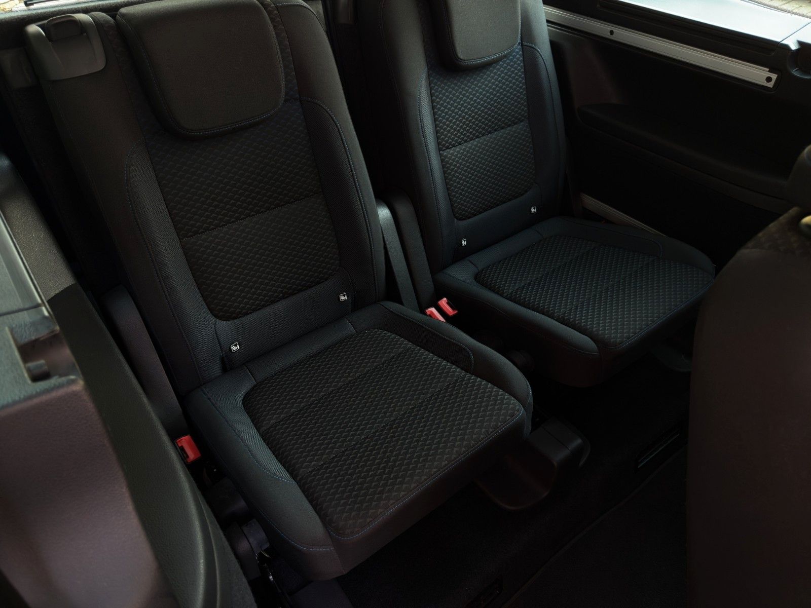 Fahrzeugabbildung Volkswagen Sharan 2.0 TDI Comfortline United *7-Sitzer*