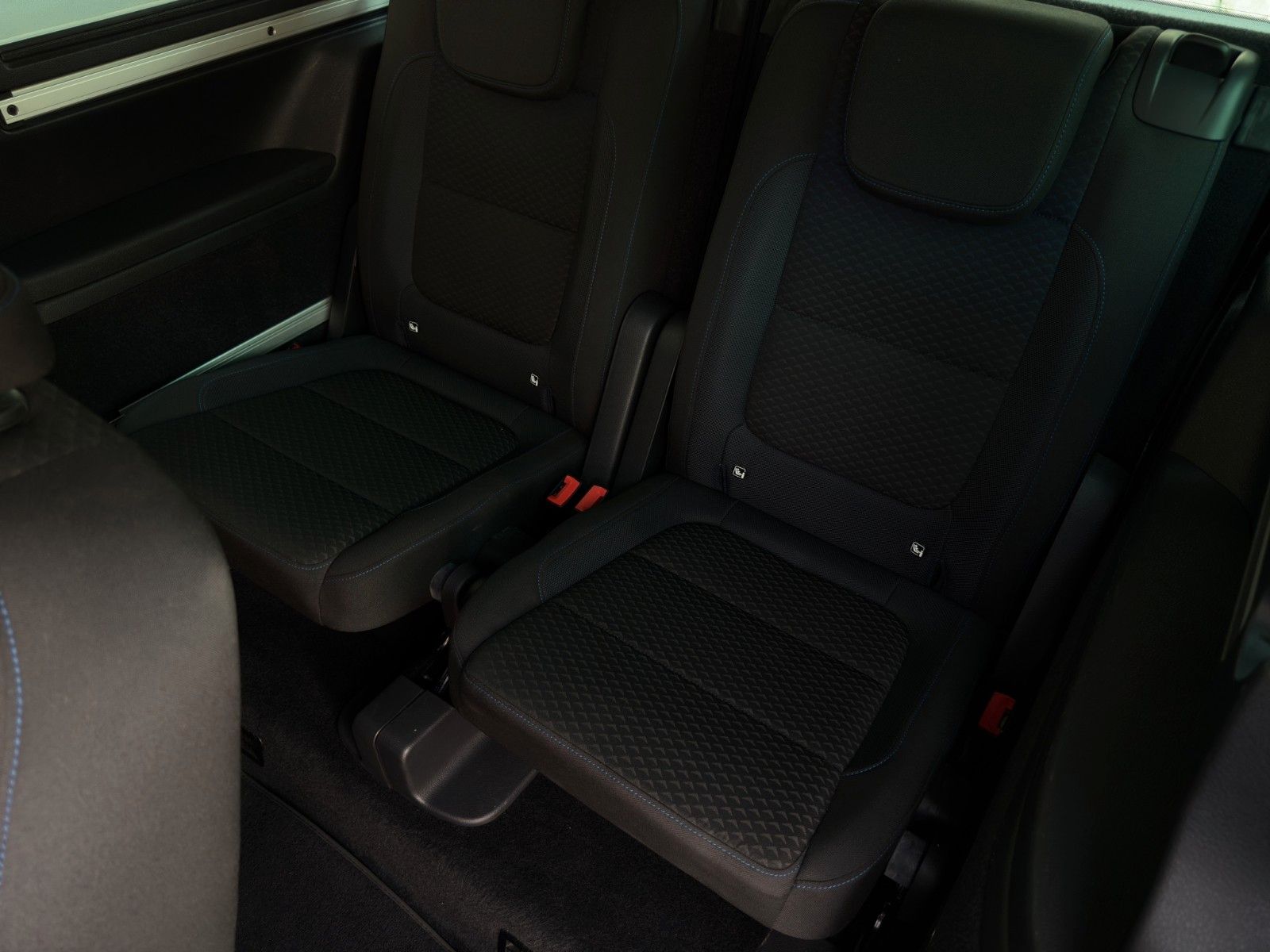 Fahrzeugabbildung Volkswagen Sharan 2.0 TDI Comfortline United *7-Sitzer*
