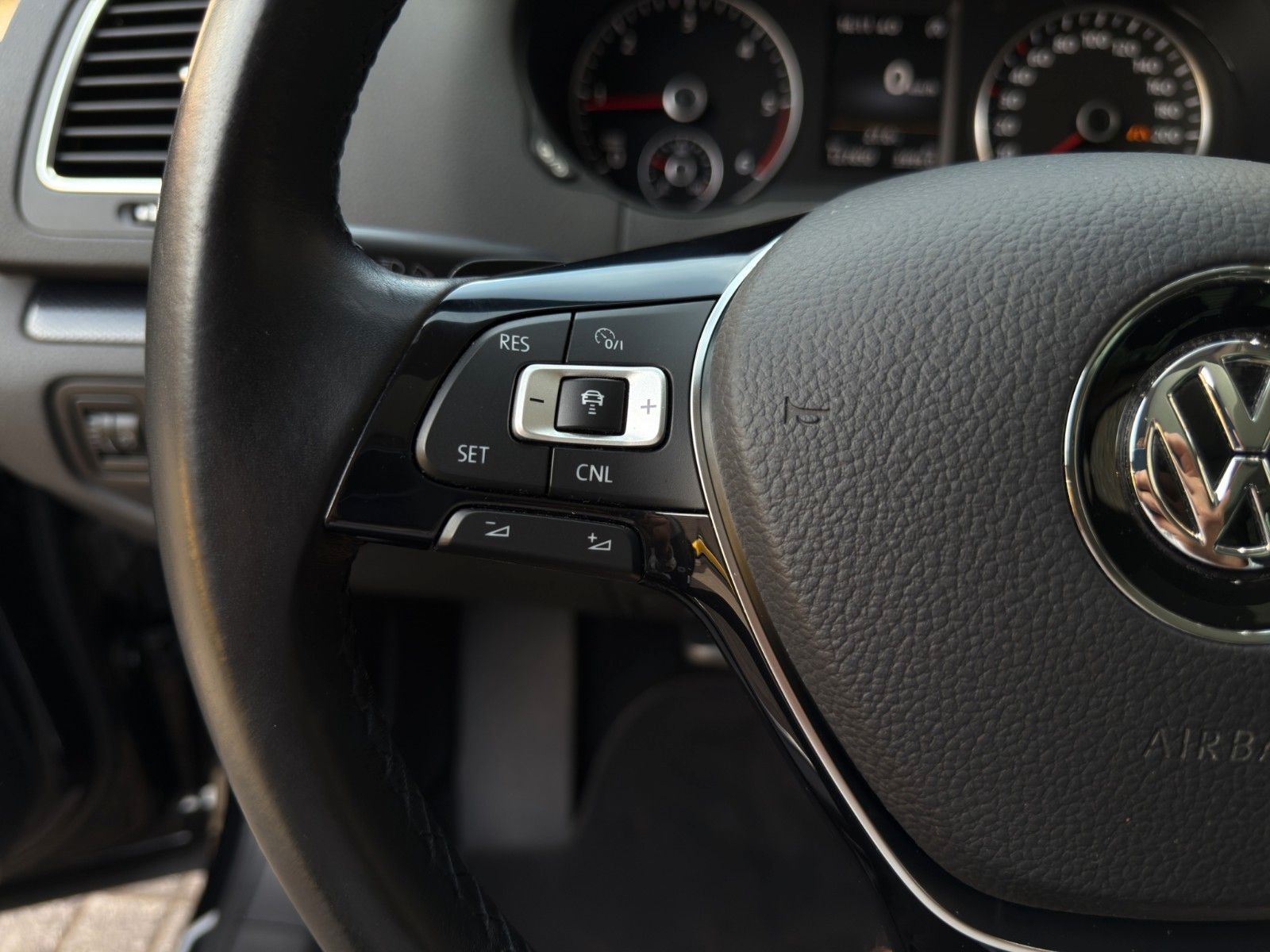 Fahrzeugabbildung Volkswagen Sharan 2.0 TDI Comfortline United *7-Sitzer*