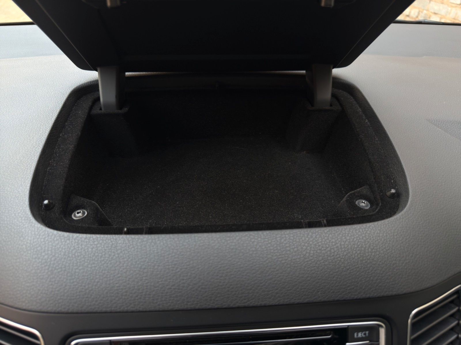 Fahrzeugabbildung Volkswagen Sharan 2.0 TDI Comfortline United *7-Sitzer*
