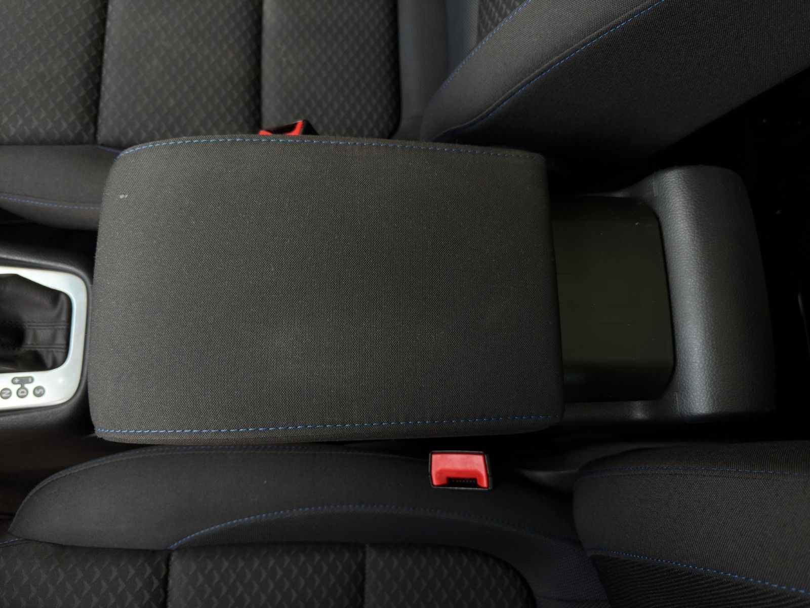 Fahrzeugabbildung Volkswagen Sharan 2.0 TDI Comfortline United *7-Sitzer*