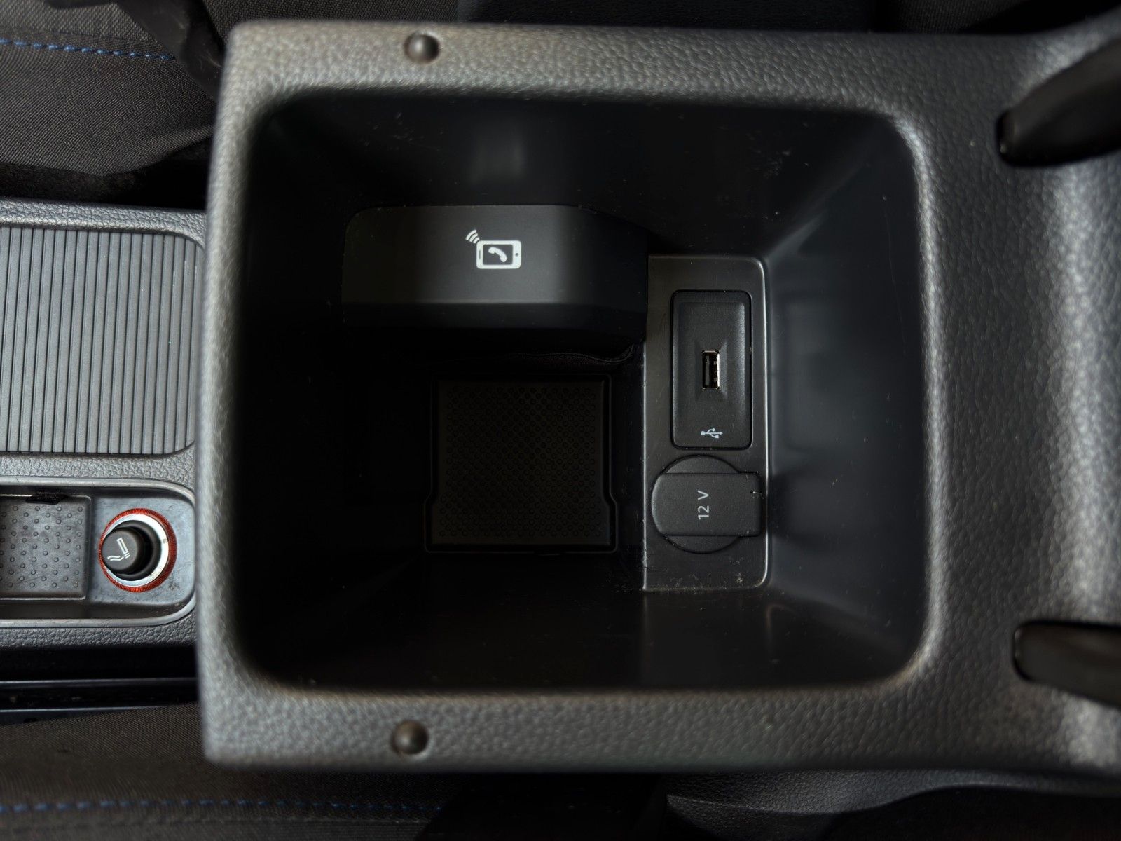 Fahrzeugabbildung Volkswagen Sharan 2.0 TDI Comfortline United *7-Sitzer*