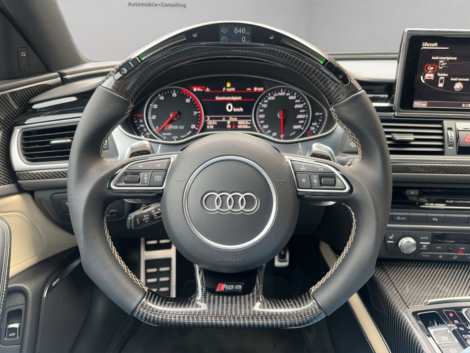 Fahrzeugabbildung Audi RS 6 Avant 4.0 TFSI quattro *Keramikbremse*