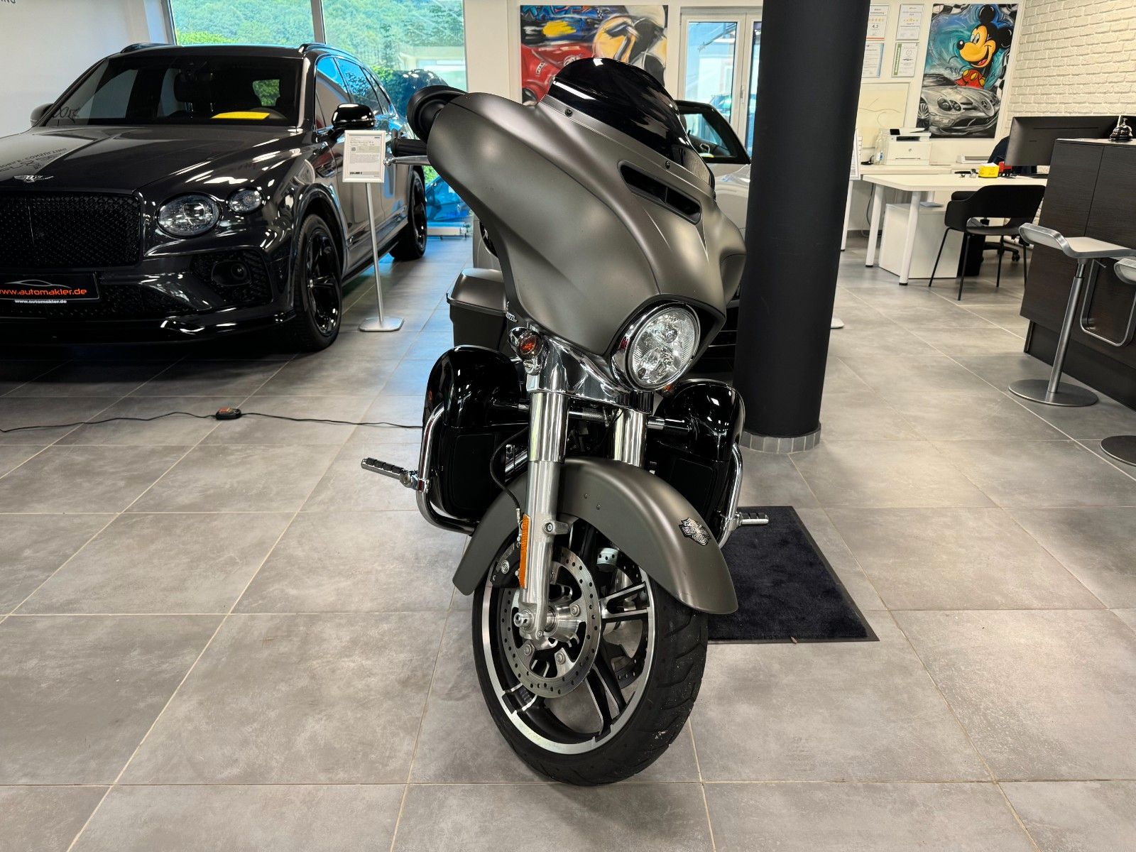 Fahrzeugabbildung Harley-Davidson Street Glide 107 Milwaukee-Eight