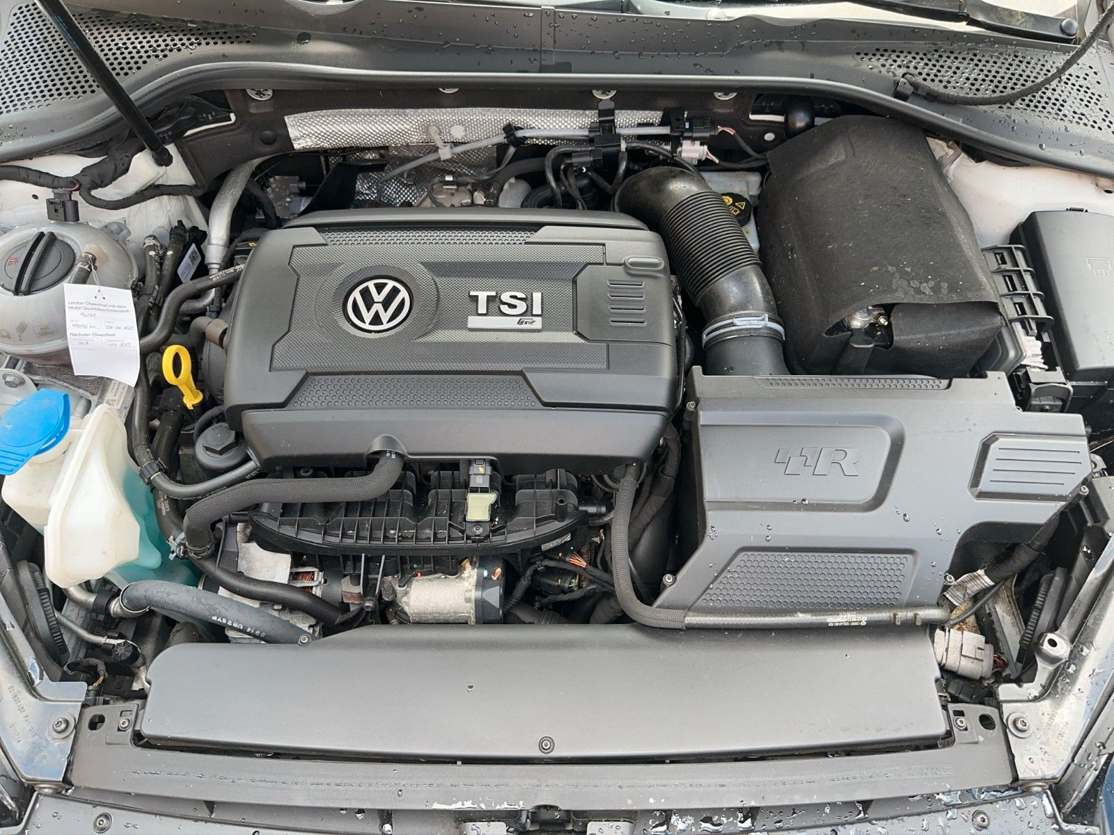 Fahrzeugabbildung Volkswagen Golf R 4Motion BlueMotion Technology DSG *389PS*